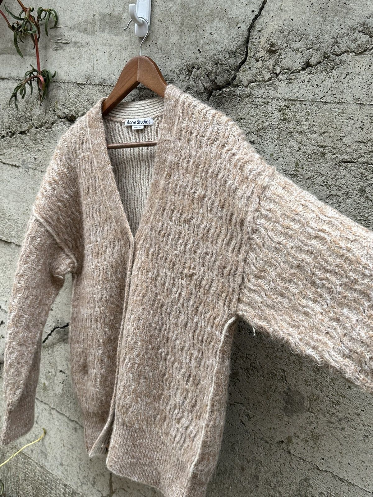 Acne Studios RARE GRAIL Acne Studios brushed cardigan sweater Size US M / EU 48-50 / 2 - 3 Thumbnail
