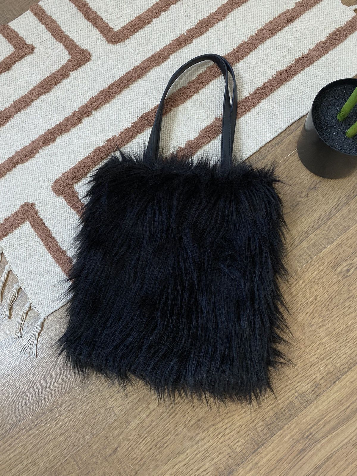 Vintage FLUFFY FUR MOHAIR VOLUME HAND BAG Size ONE SIZE - 2 Thumbnail