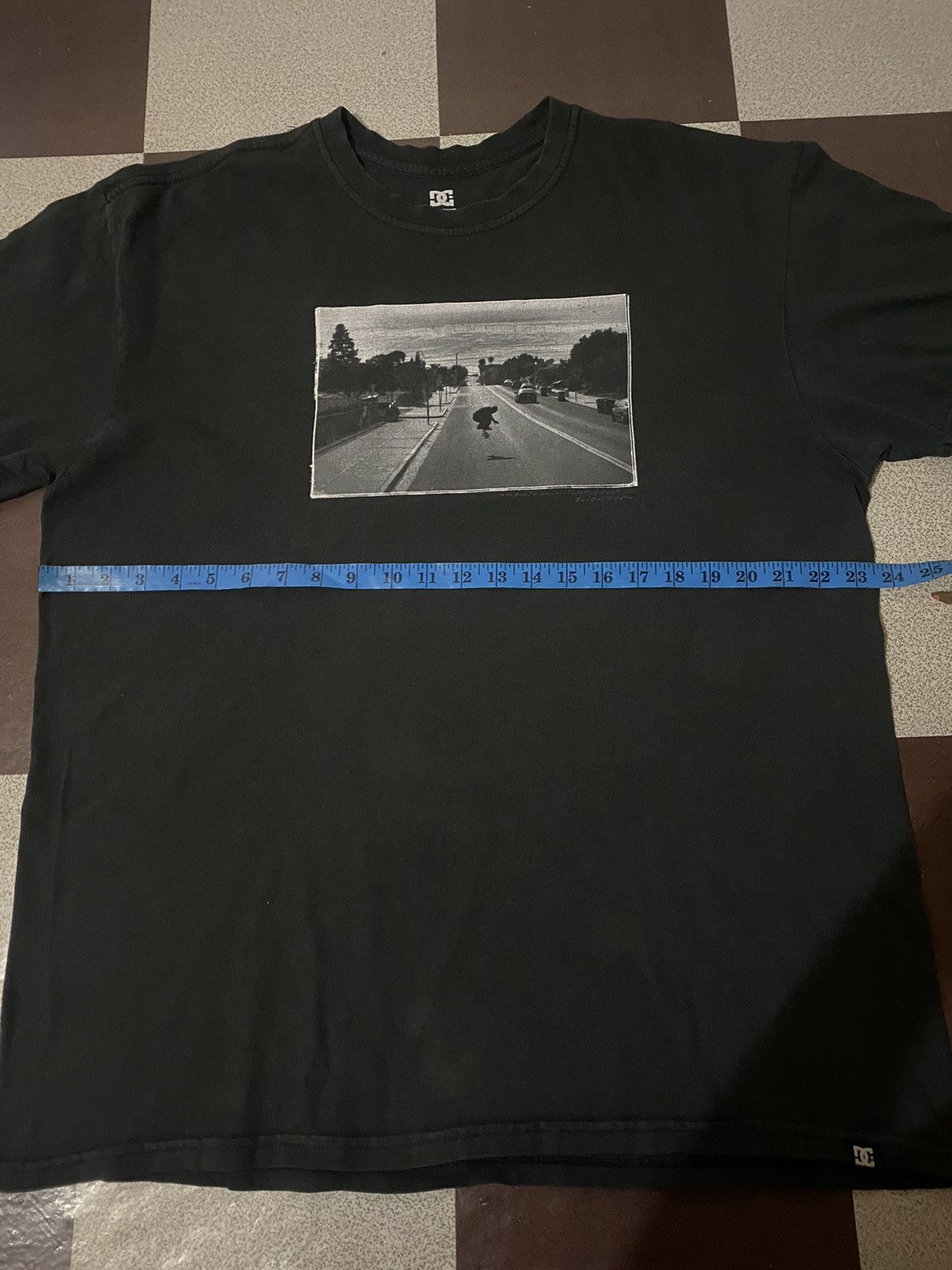 DC Vintage Dc Shoes T Shirt Size US XL / EU 56 / 4 - 6 Thumbnail