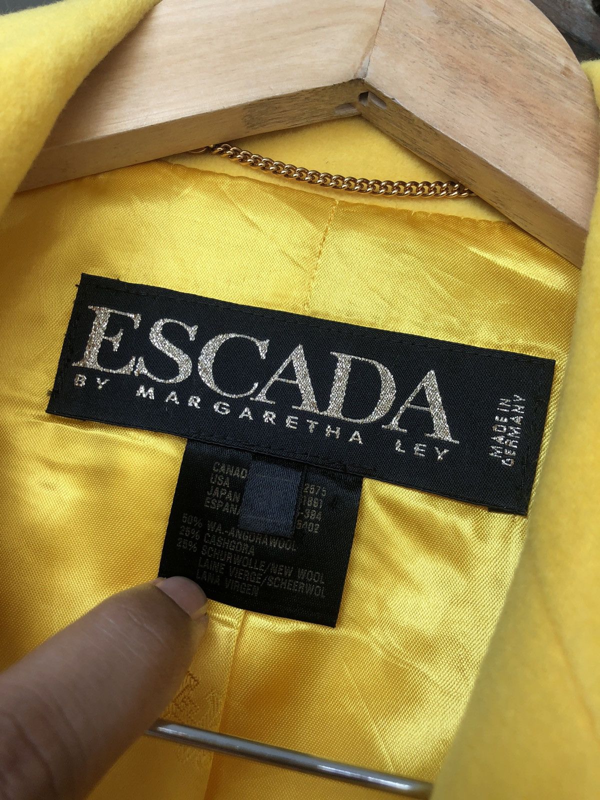 Escada Escada by Margaretha Ley Double Breasted Blazer Size XS / US 0-2 / IT 36-38 - 15 Thumbnail