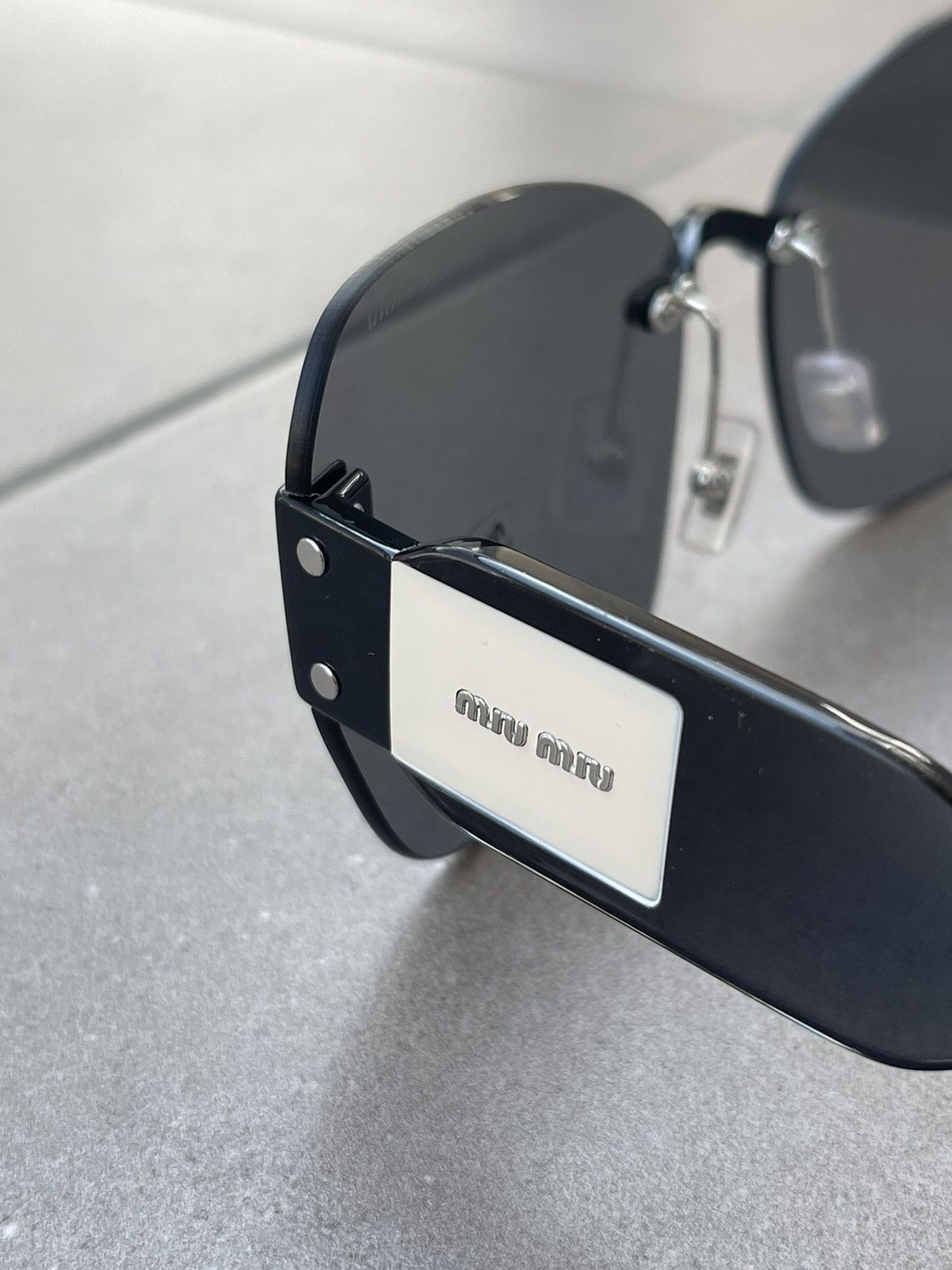 Prada !DS! Miu Miu SMU08S 1AB-9K1 Black White Sunglasses Size ONE SIZE - 7 Thumbnail