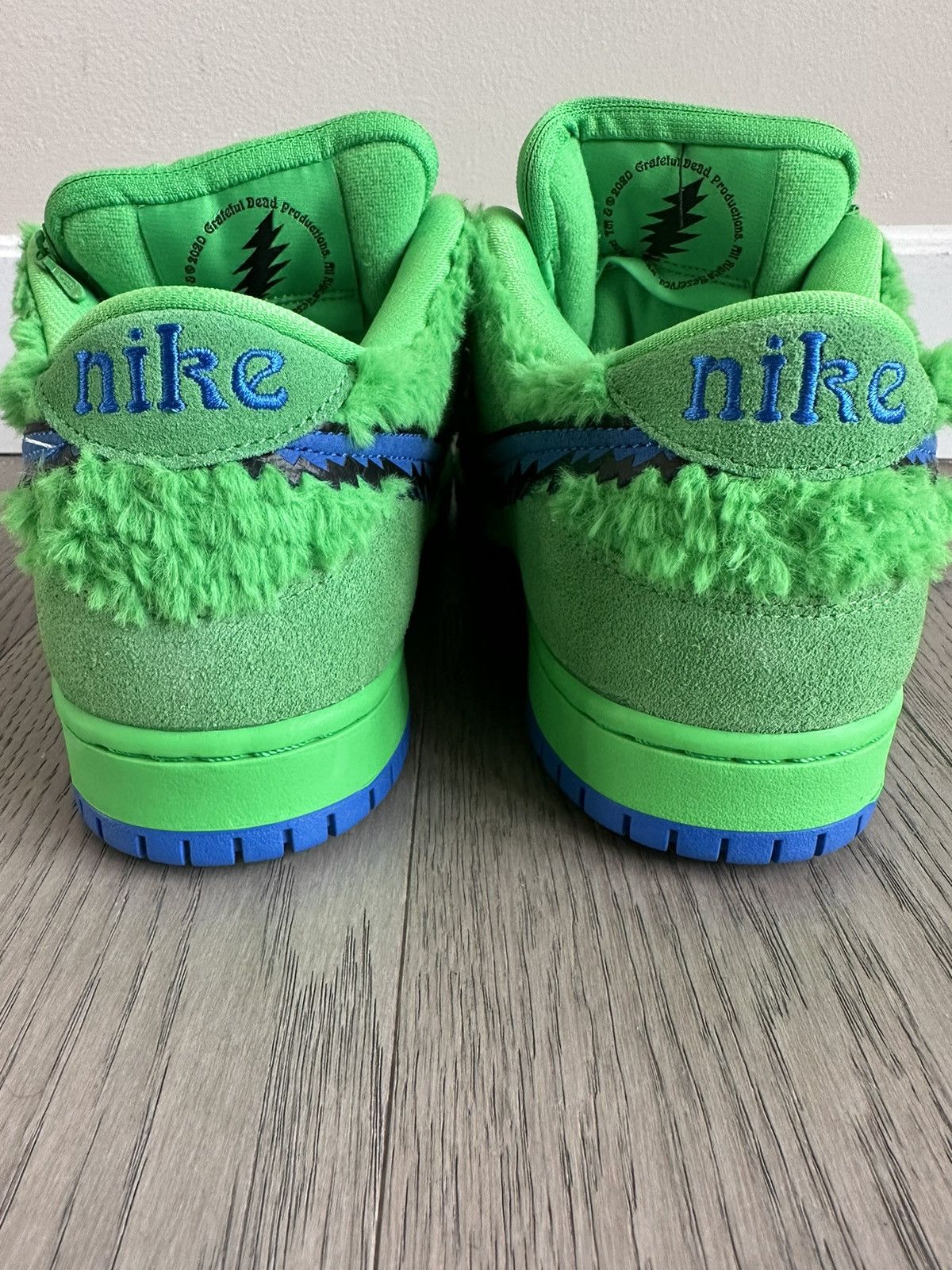 Grateful Dead × Nike ***GRATEFUL DEAD NIKE SB DUNK BEAR GREEN Size US 11 / EU 44 - 6 Thumbnail