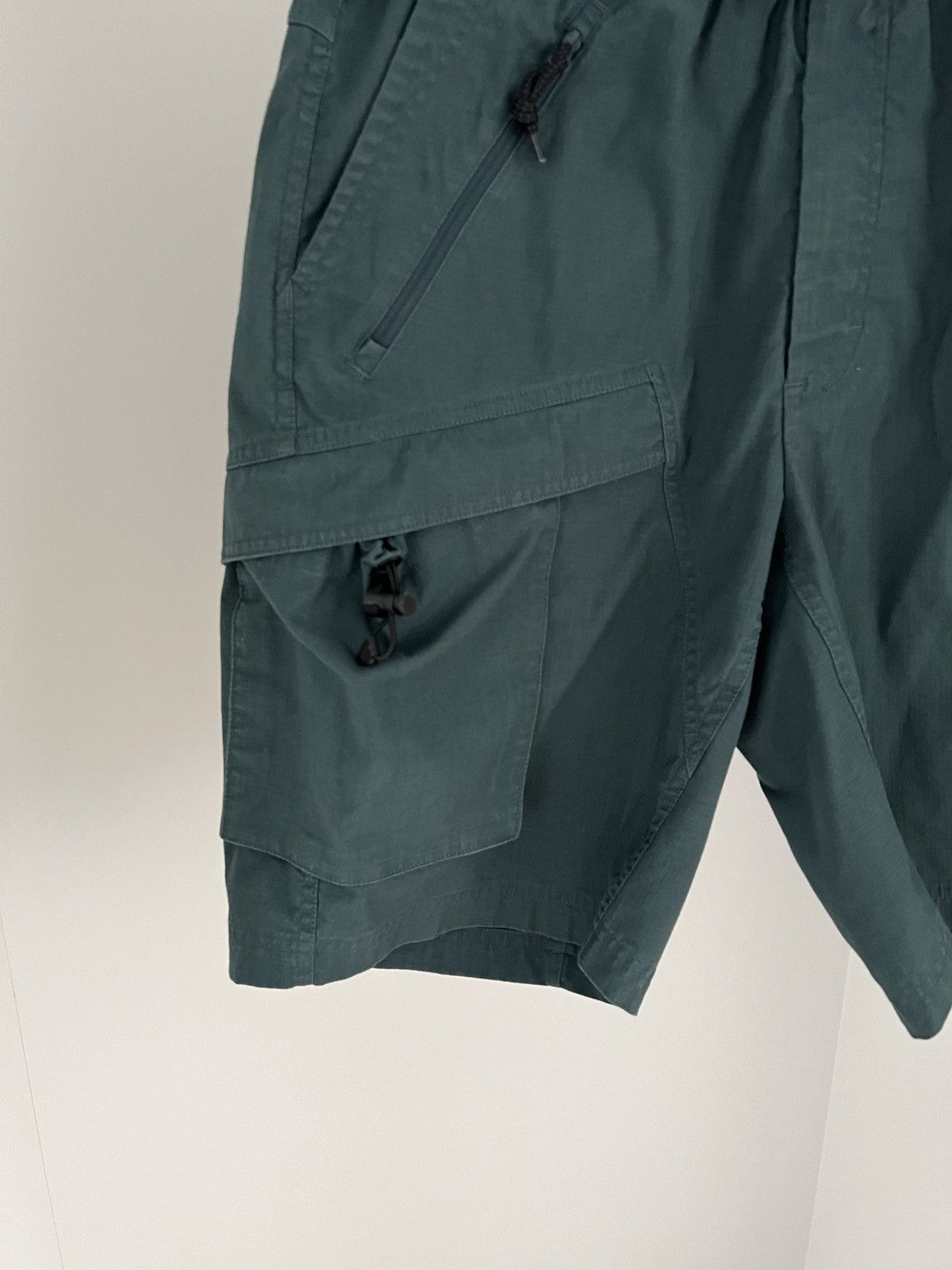 Nike 🔥🔥 Nike ACG Cargo Shorts Size US 30 / EU 46 - 5 Thumbnail