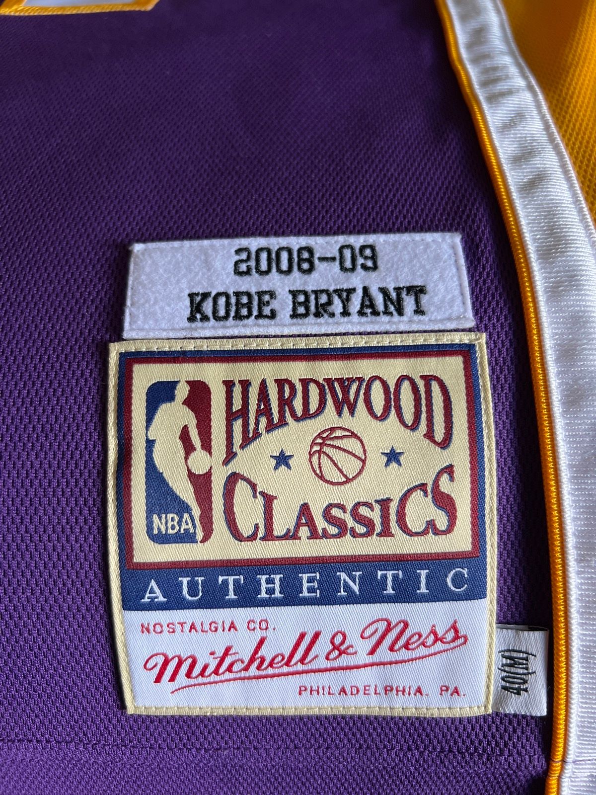 NBA Lakers Kobe Bryant 08-09 Size US M / EU 48-50 / 2 - 6 Preview