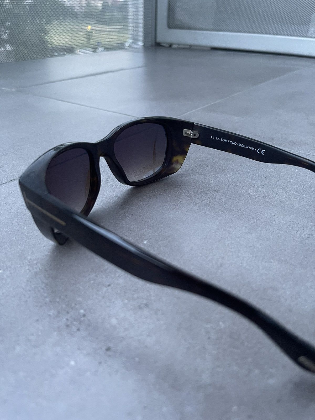 Tom Ford !DS! Tom Ford Carson TF441 52K 3D Black Camo Sunglasses Size ONE SIZE - 6 Thumbnail
