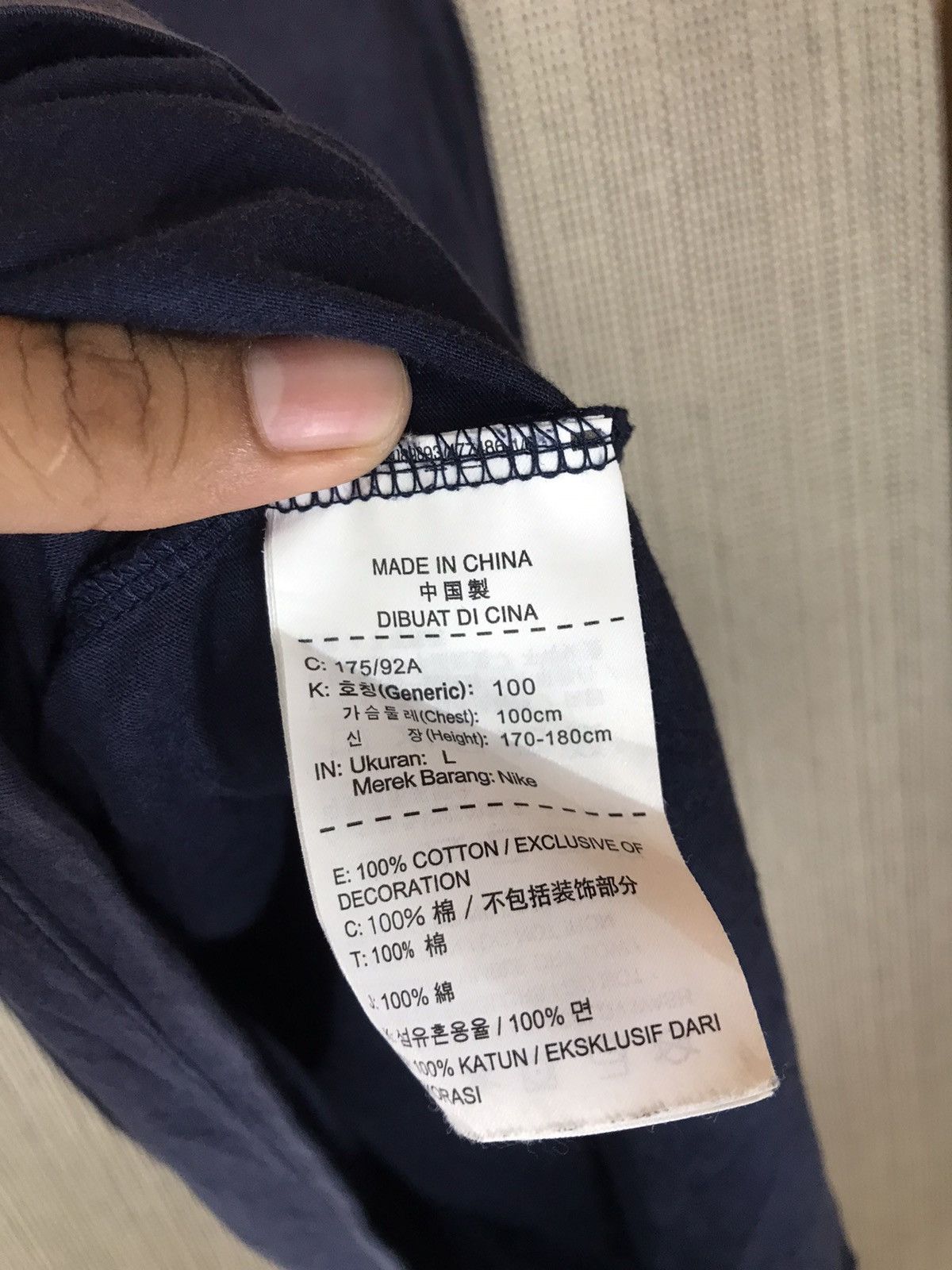 Nike ‼️NIKE SB SPELL OUT SINGLE POCKET TSHIRT SUN FADED‼️ Size US L / EU 52-54 / 3 - 6 Thumbnail
