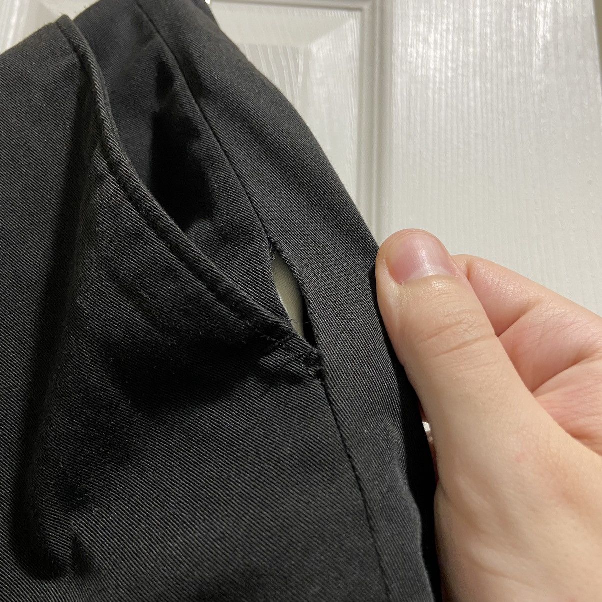 Vintage Vintage 1990s Black Pleated Shorts Size US 35 - 8 Thumbnail