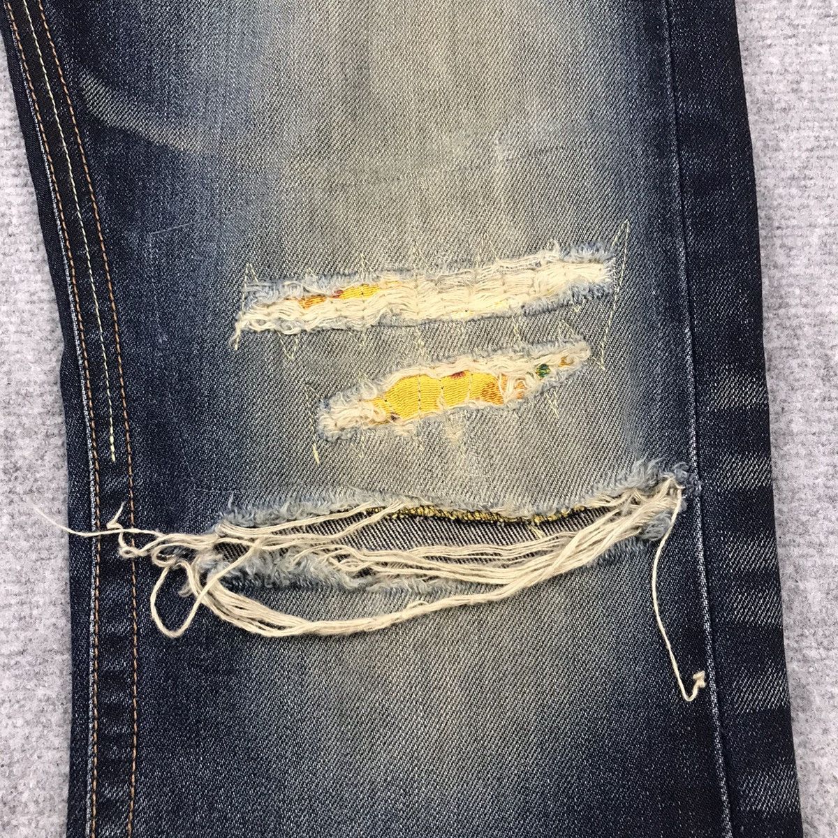Japanese Brand × TROVE RIPPED DISTRESSED💀BLUE FADED TROVE DENIM PANTS Size US 33 - 7 Thumbnail