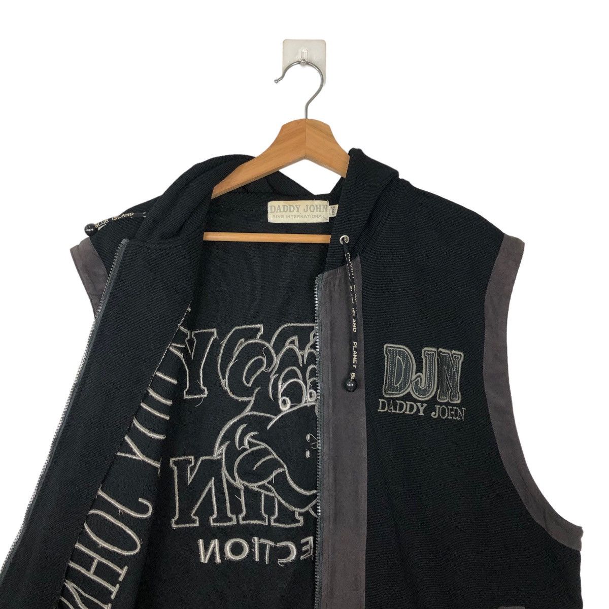 Cartoon Network VINTAGE DADDY JOHN VEST EMBROIDERED DESIGN BIG LOGO Size US M / EU 48-50 / 2 - 10 Thumbnail