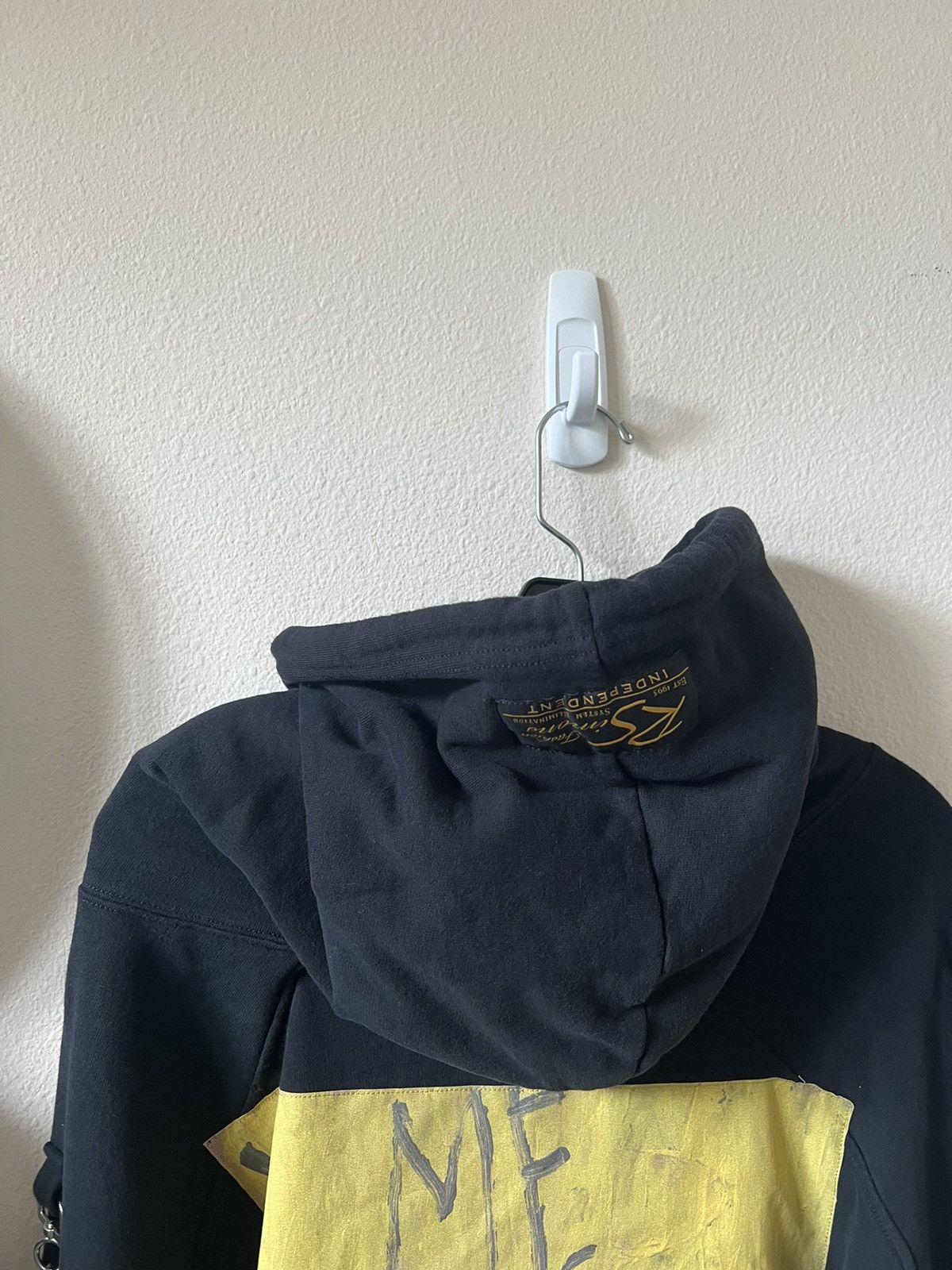 Raf Simons Raf Simons Destroyed Clasp Hoodie Size US M / EU 48-50 / 2 - 6 Thumbnail