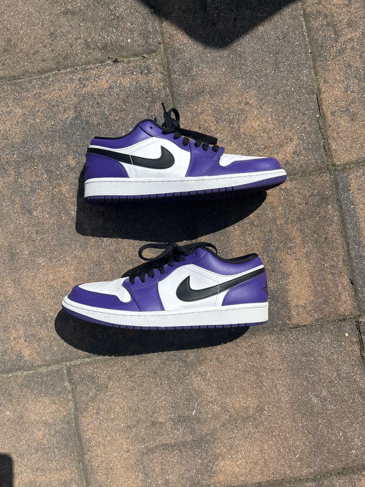 Jordan Brand Jordan 1 Low “Court Purple” Size US 9 / EU 42 - 1 Thumbnail
