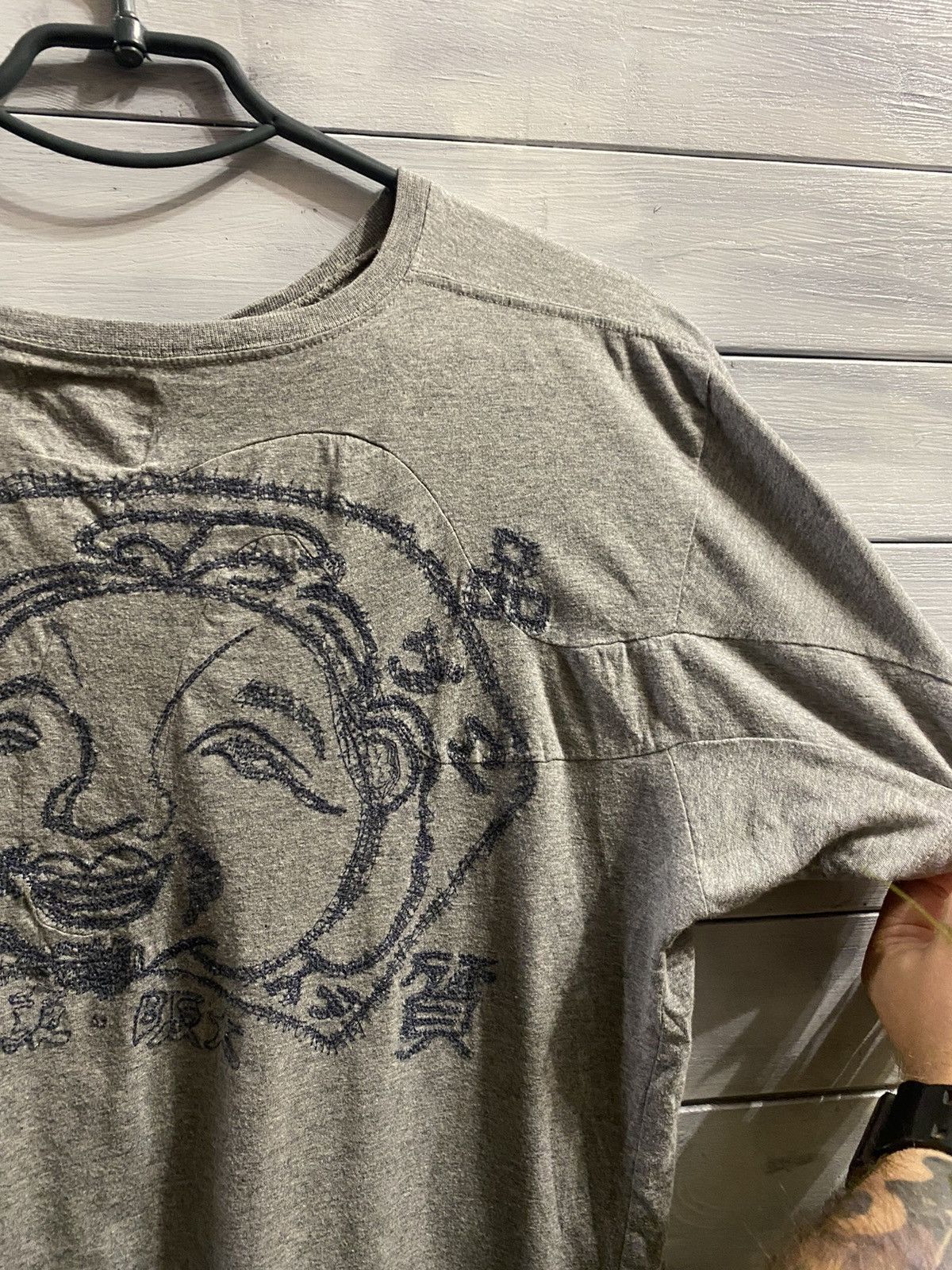 Evisu Rare Vintage T-Shirt Evisu Big Logo. Y2K Japanese style. Size US M / EU 48-50 / 2 - 3 Thumbnail