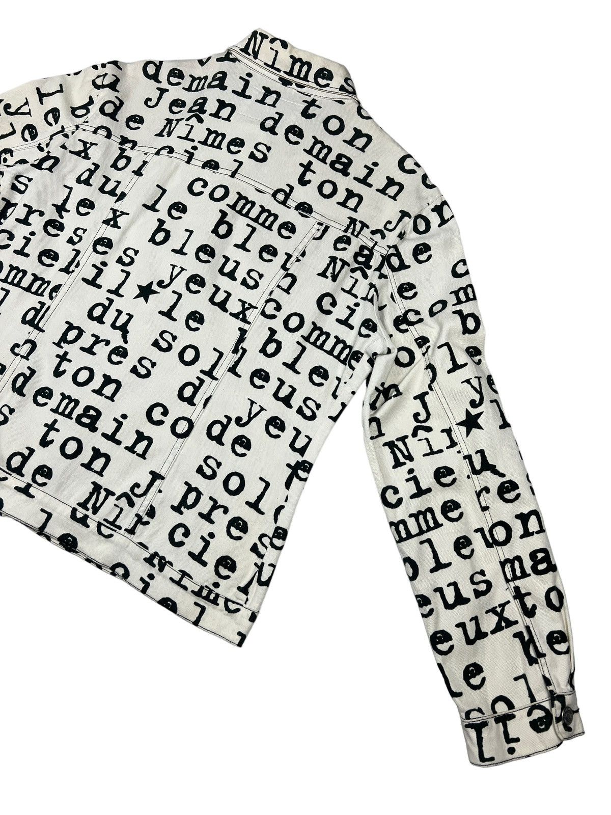 Jean Charles De Castelbajac Vintage Castelbajac ‘Wording” Denim Trucker Jacket Size US L / EU 52-54 / 3 - 11 Thumbnail