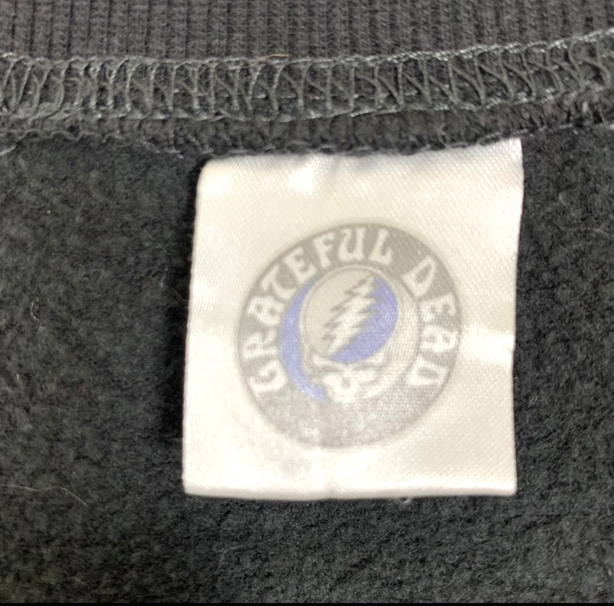 Grateful Dead Vintage Grateful Dead Band Tees Crewneck Sweatshirt Size S Size US S / EU 44-46 / 1 - 8 Thumbnail