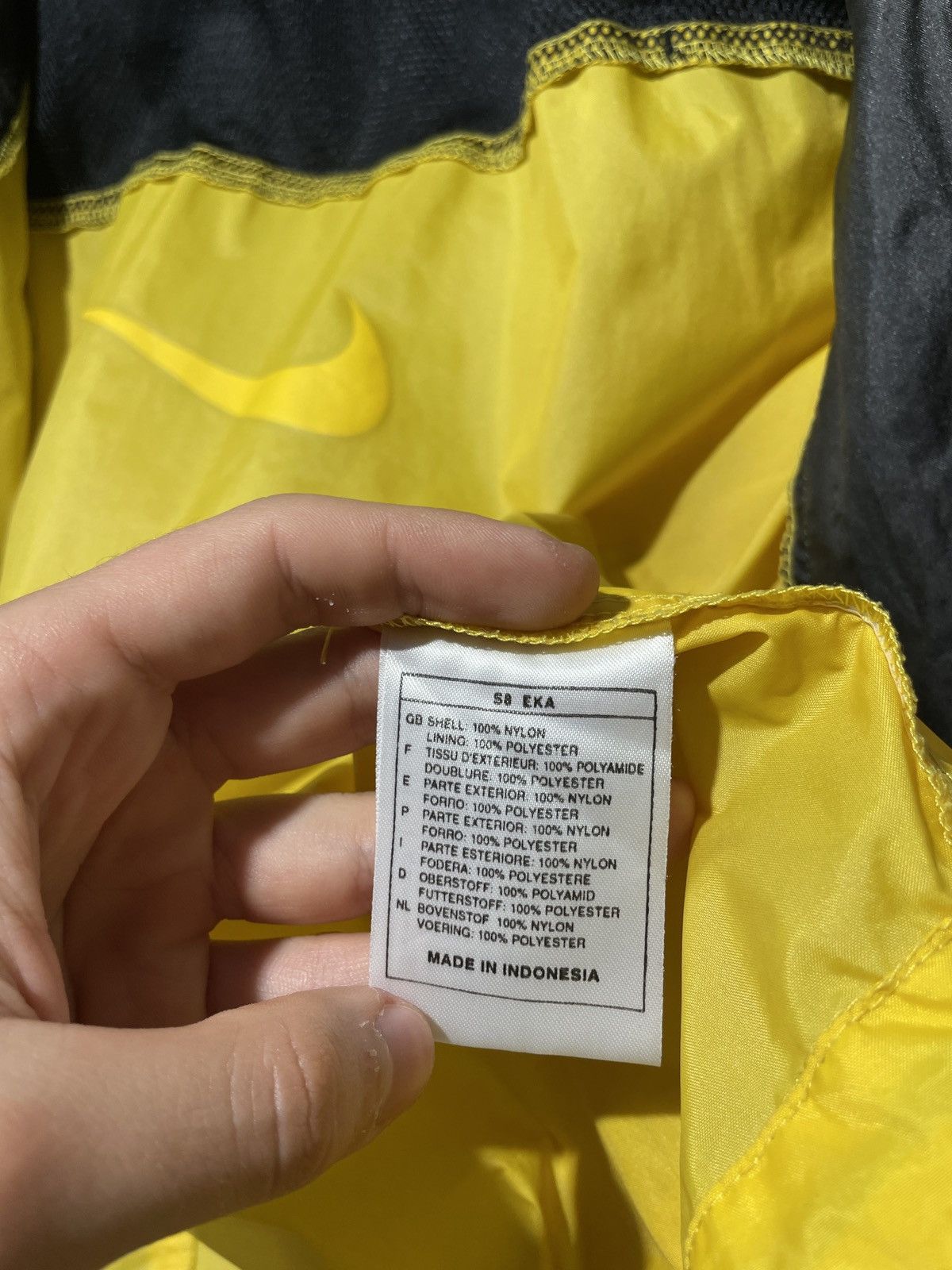 Nike × Vintage Vintage 90s Nike Big Logo Nylon Jacket Size US L / EU 52-54 / 3 - 12 Thumbnail