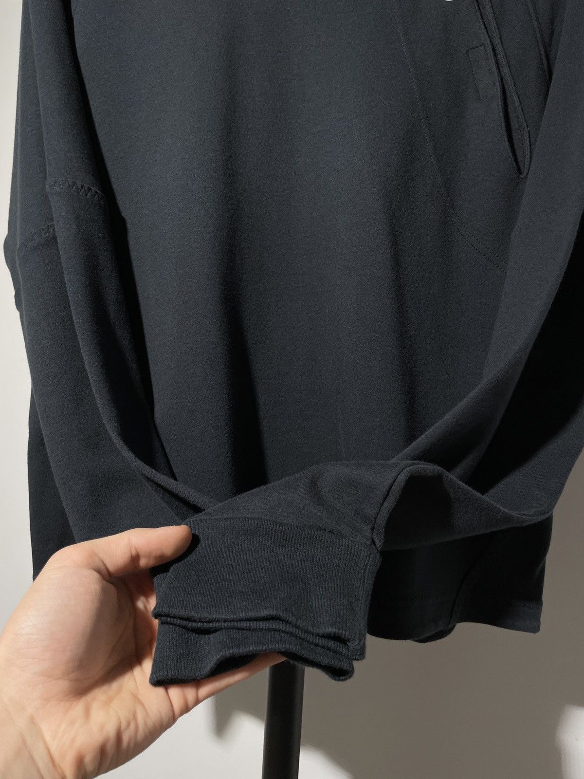 Nike × Vintage Vintage Y2K Nike Logo Pocket Light Sweatshirt Size US M / EU 48-50 / 2 - 9 Thumbnail