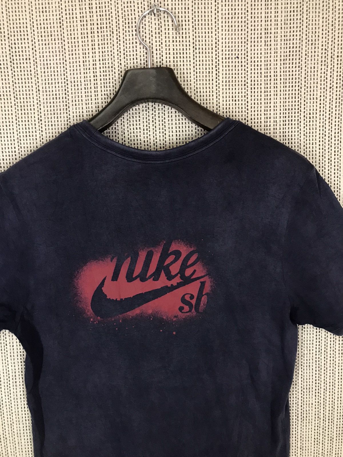 Nike ‼️NIKE SB SPELL OUT SINGLE POCKET TSHIRT SUN FADED‼️ Size US L / EU 52-54 / 3 - 7 Thumbnail