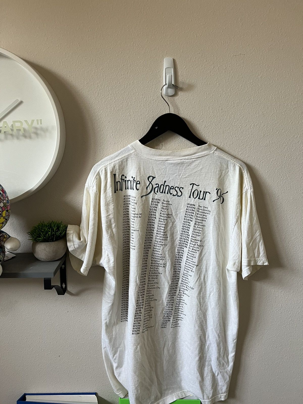 Band Tees Smashing Pumpkings Infinite Sadness Vintage 96 World T-shirt Size US XL / EU 56 / 4 - 7 Thumbnail