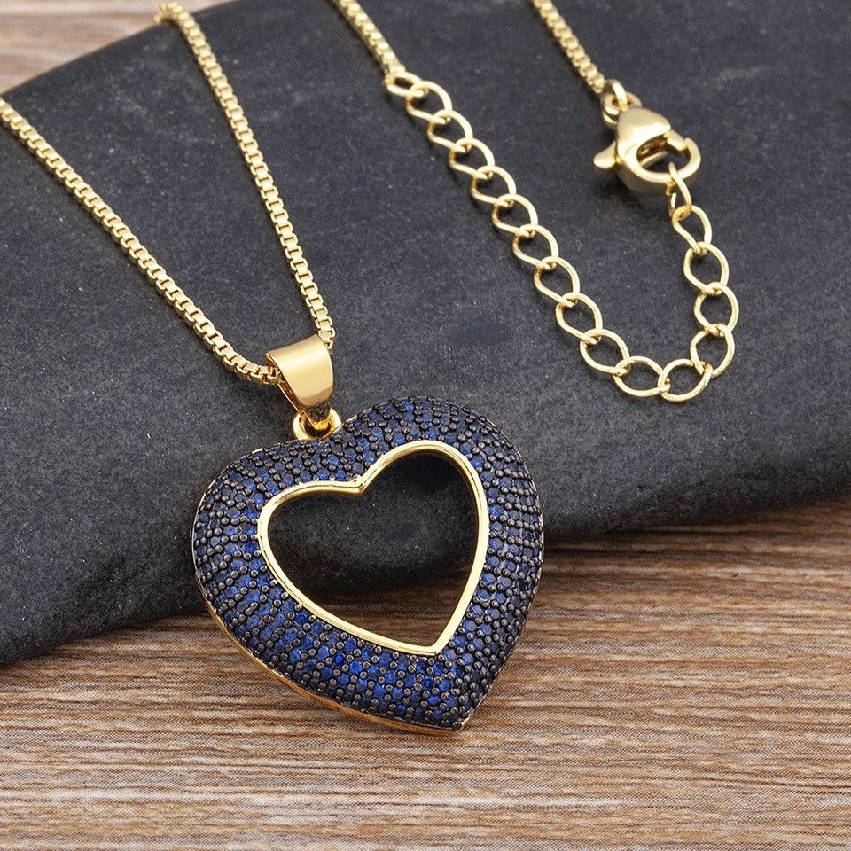 Jewelry Heart-Shaped Hollow Crystal Zircon Pendant Chain Necklace Size ONE SIZE - 1 Thumbnail