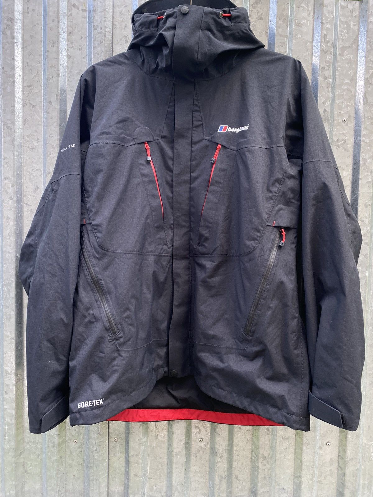 Outdoor Life Berghaus Mera Peak Gore-tex Rare Man’s Jacket 