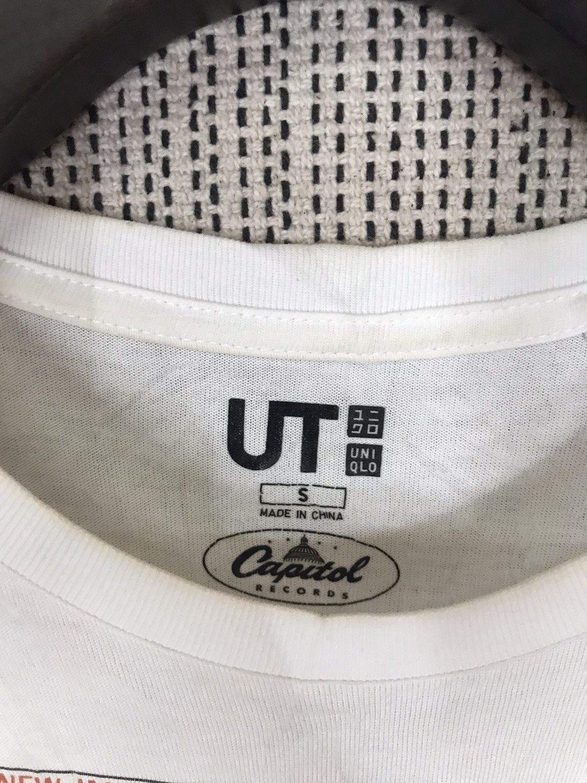 Band Tees × Uniqlo ‼️THE BEATLES APPLE RECORD TSHIRT NICE DESIGN‼️ Size US S / EU 44-46 / 1 - 2 Thumbnail