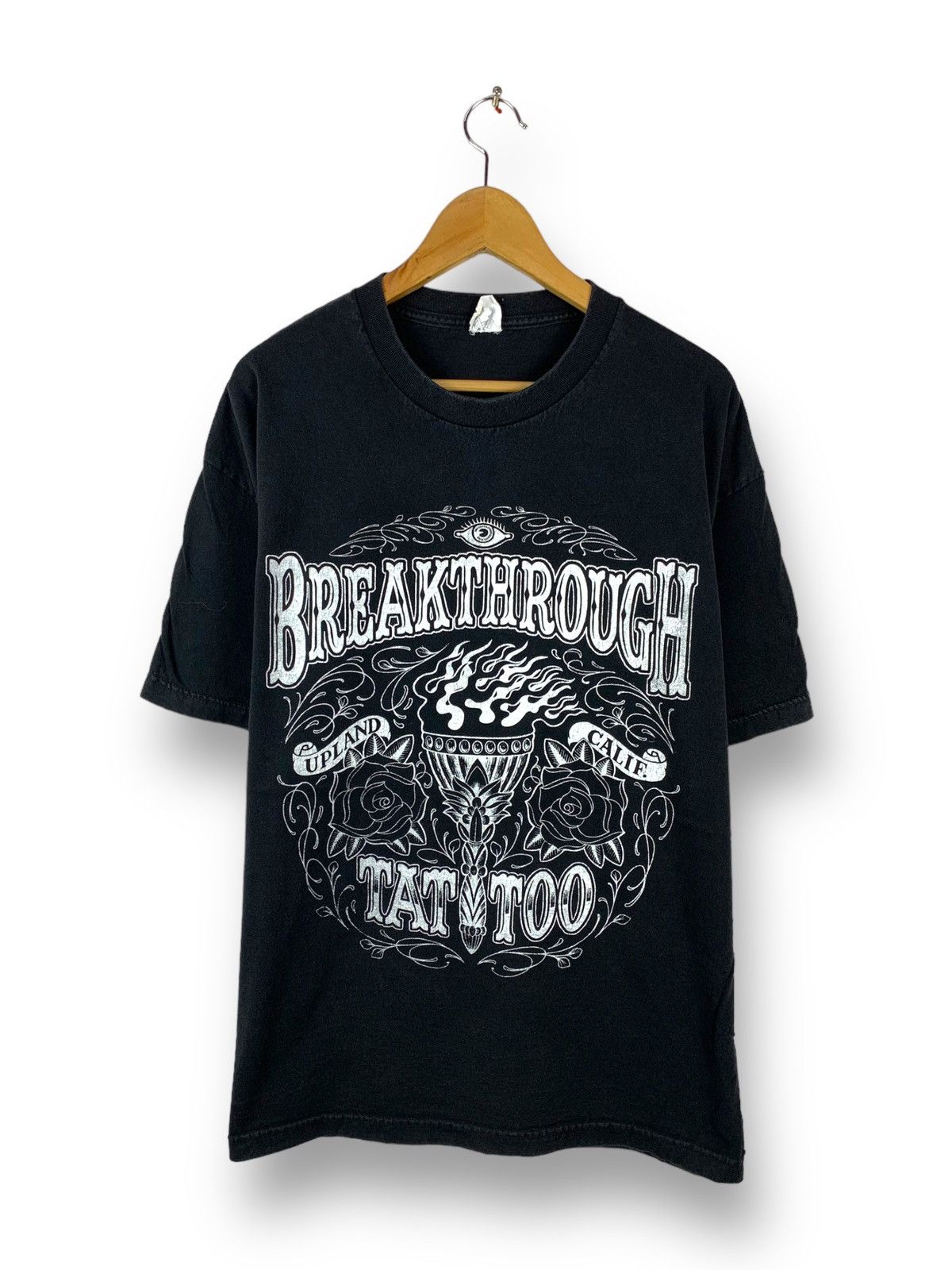 Vintage Steals! Vintage Y2K Breakthrough Tattoo Promo Tee Size US XL / EU 56 / 4 - 1 Thumbnail