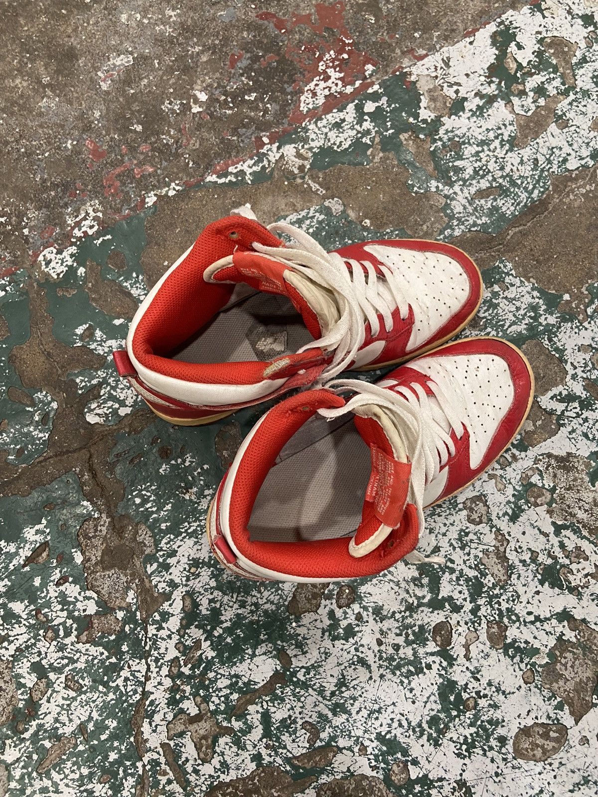 Nike Nike Dunks High Saint John Red Sneakers Size US 7 / EU 40 - 11 Thumbnail