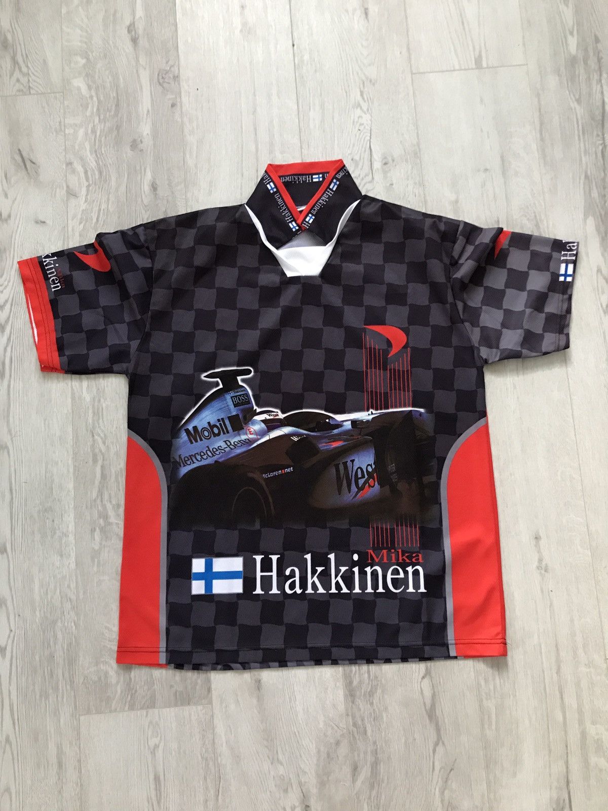 Vintage Vintage Formula 1 Mika Hakkinen jersey t shirt Size US XL / EU 56 / 4 - 1 Thumbnail