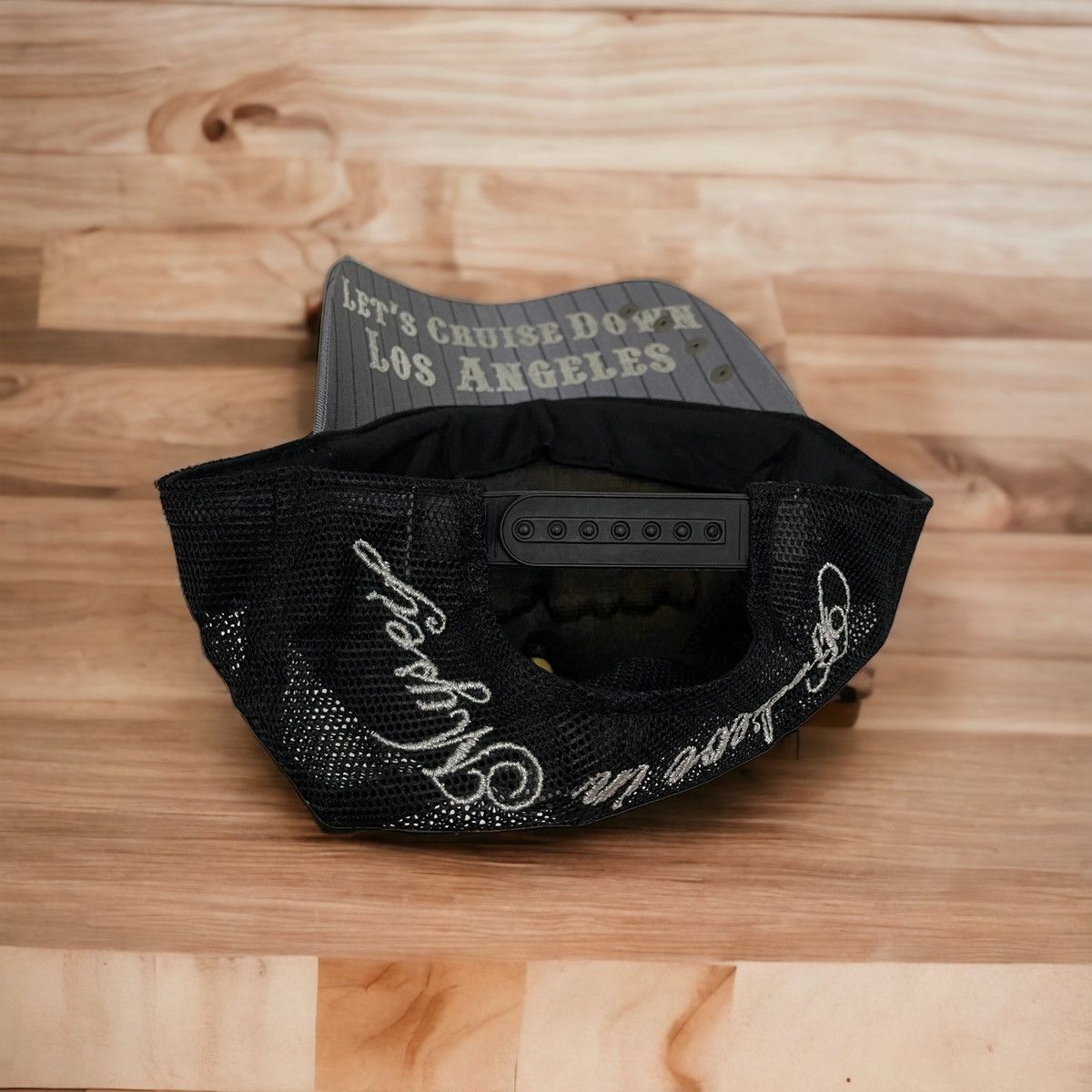 Von Dutch Rare Von Dutch Trucker Hat Size ONE SIZE - 7 Thumbnail