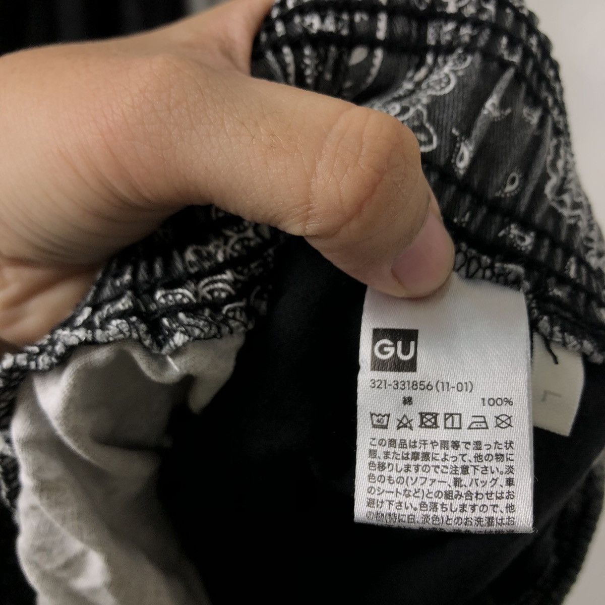 Japanese Brand VINTAGE NAVAJO DESIGN PANTS PESLEY OVER PRINT Size US 27 - 9 Thumbnail
