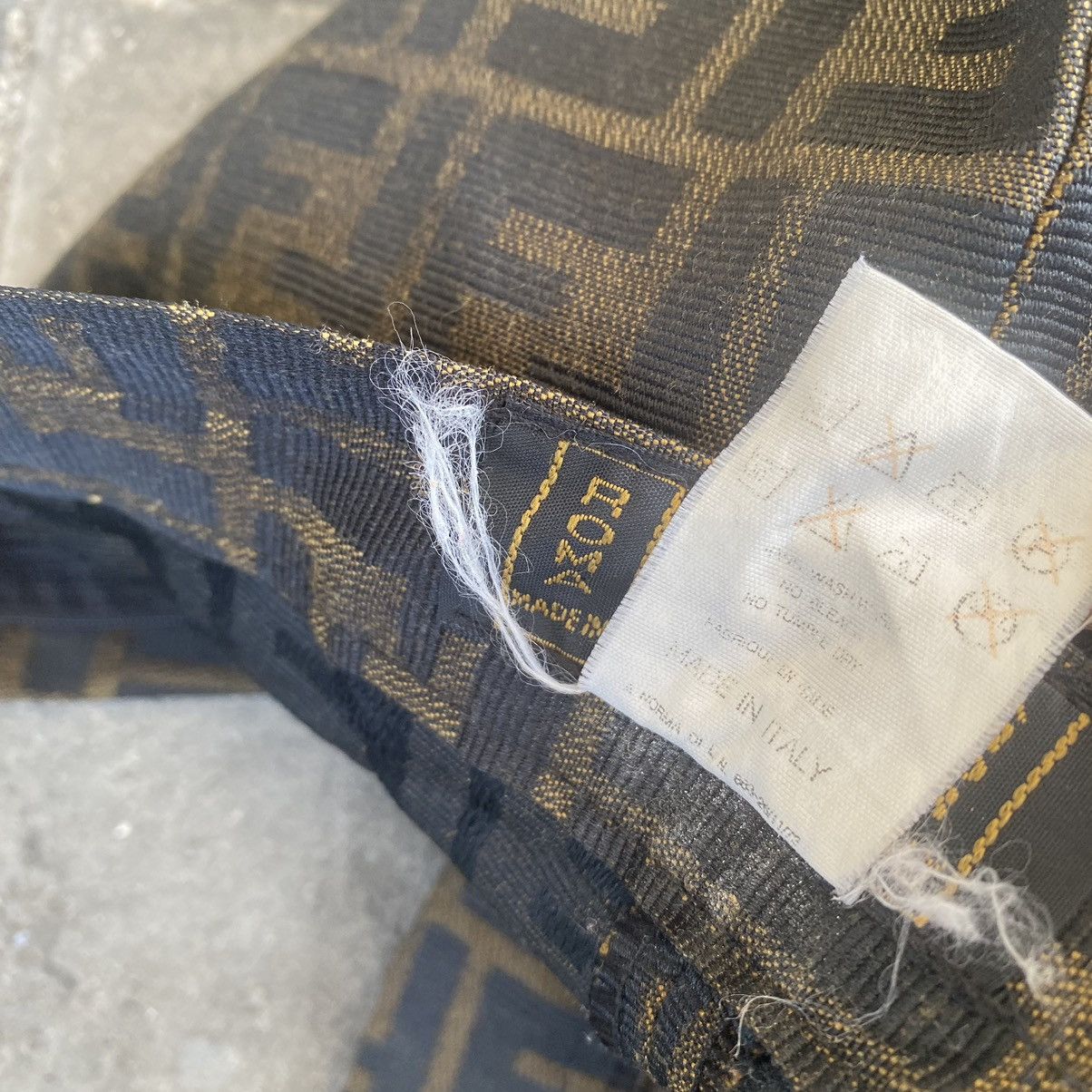 Fendi Vintage Fendi Zucca Monogram Pants Size 26" / US 2 / IT 38 - 21 Thumbnail