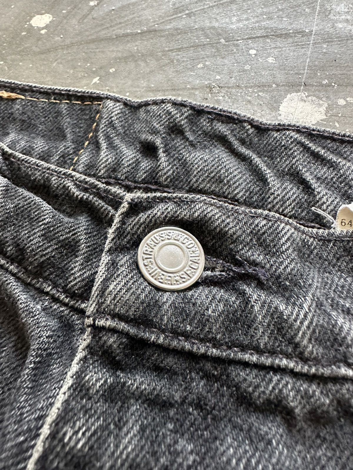 Levi's × Vintage Levi’s Mini Skirt Y2k Style Size 30" / US 8 / IT 44 - 5 Thumbnail