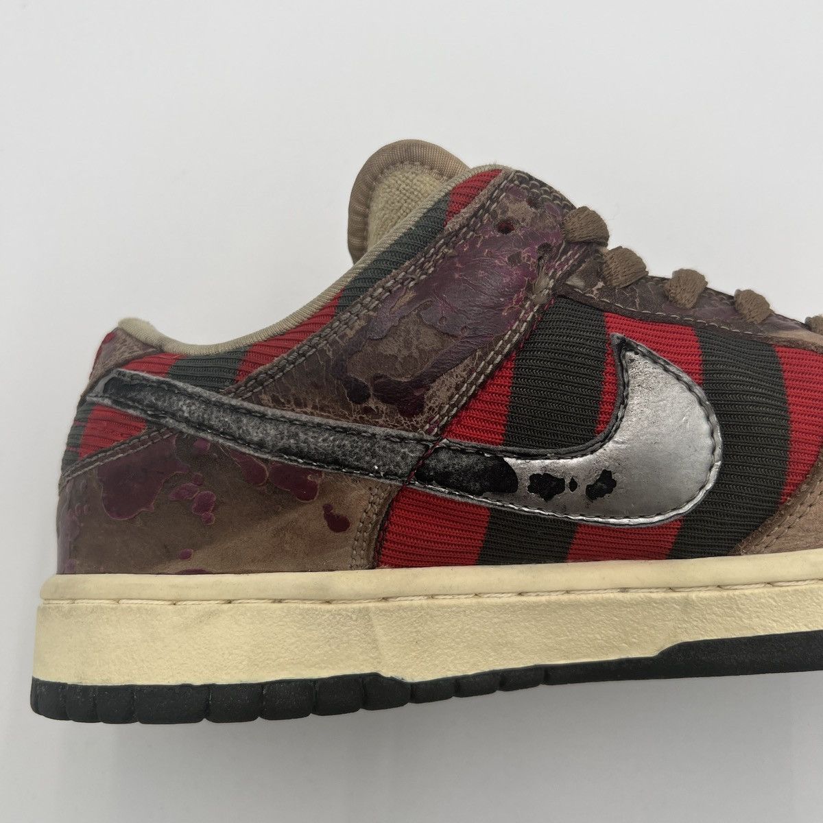 Nike Nike SB Dunk Low Freddy Krueger Rare Sample Size 9 Used Size US 9 / EU 42 - 8 Thumbnail