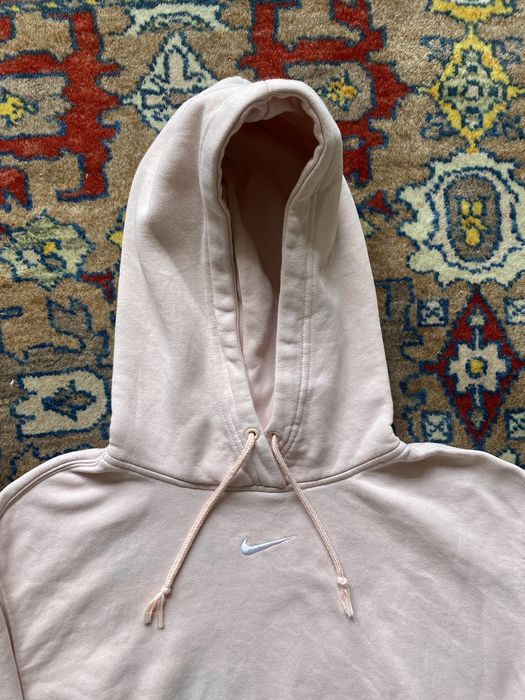 Middle discount swoosh hoodie