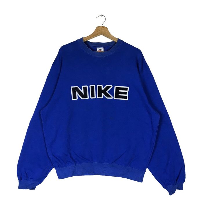 Nike spell out jumper hot sale