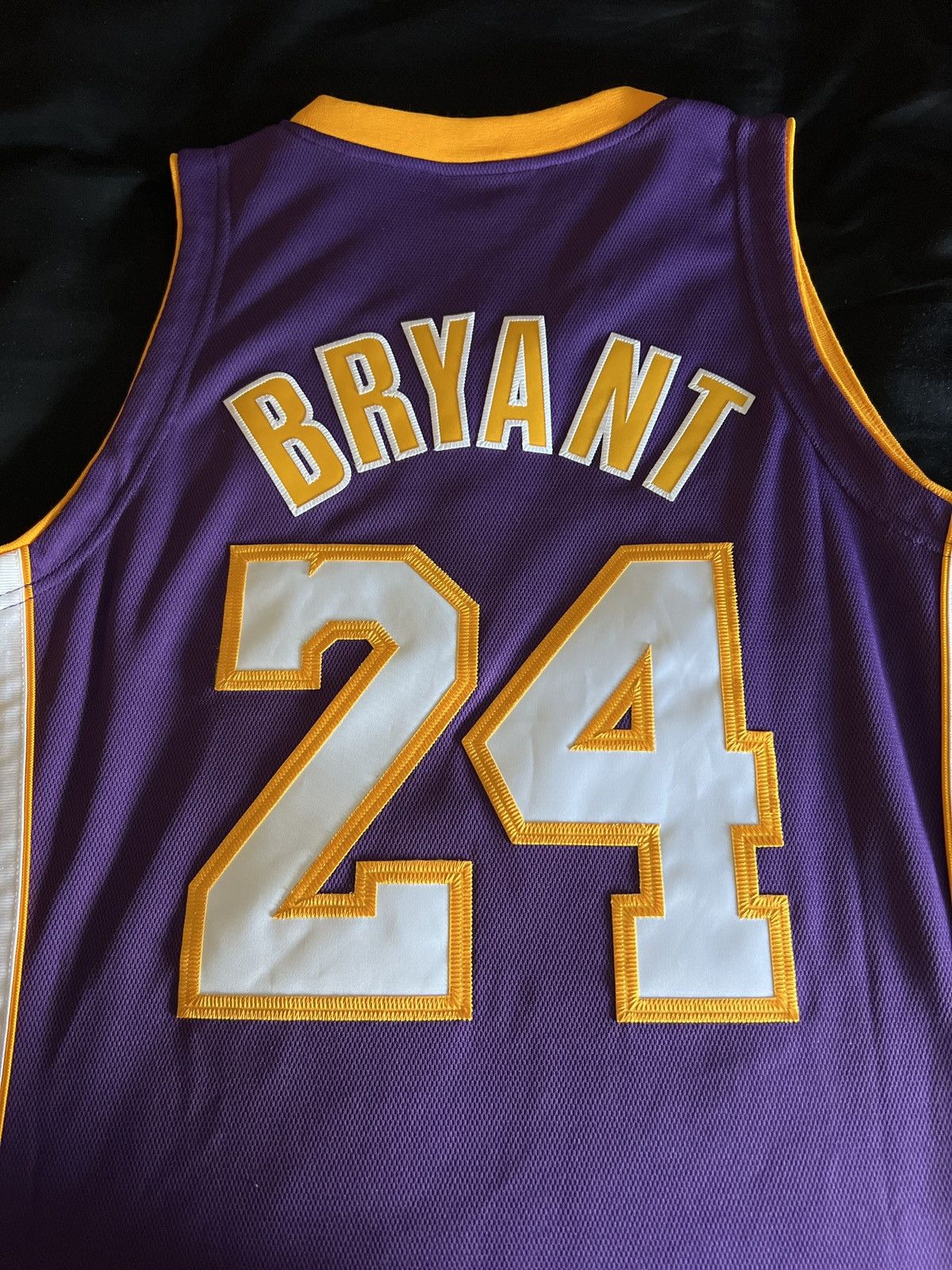 NBA Lakers Kobe Bryant 08-09 Size US M / EU 48-50 / 2 - 4 Thumbnail