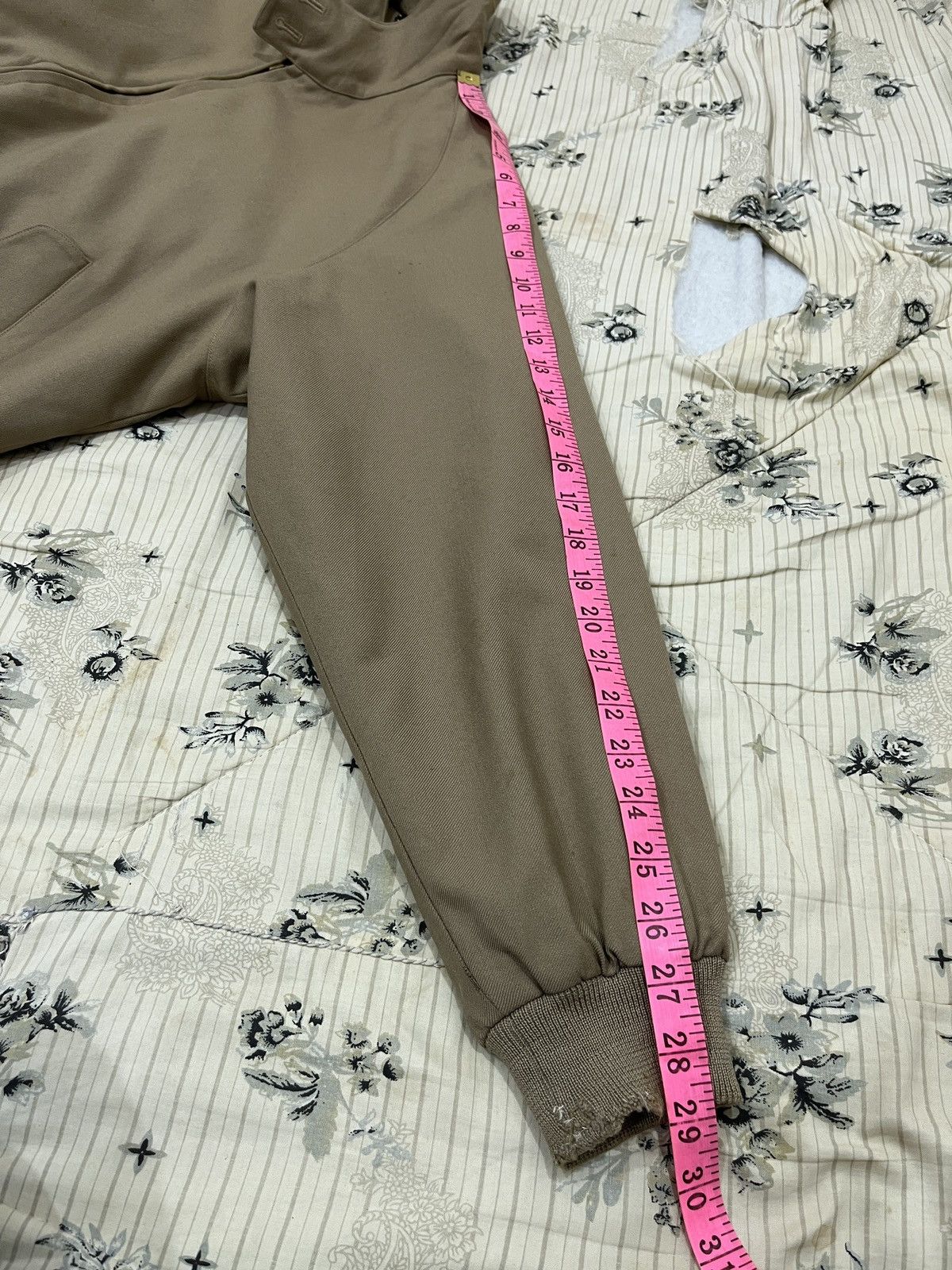 Burberry (Uuuu). VTG BURBERRYS BOMBER JACKET Size US M / EU 48-50 / 2 - 19 Thumbnail