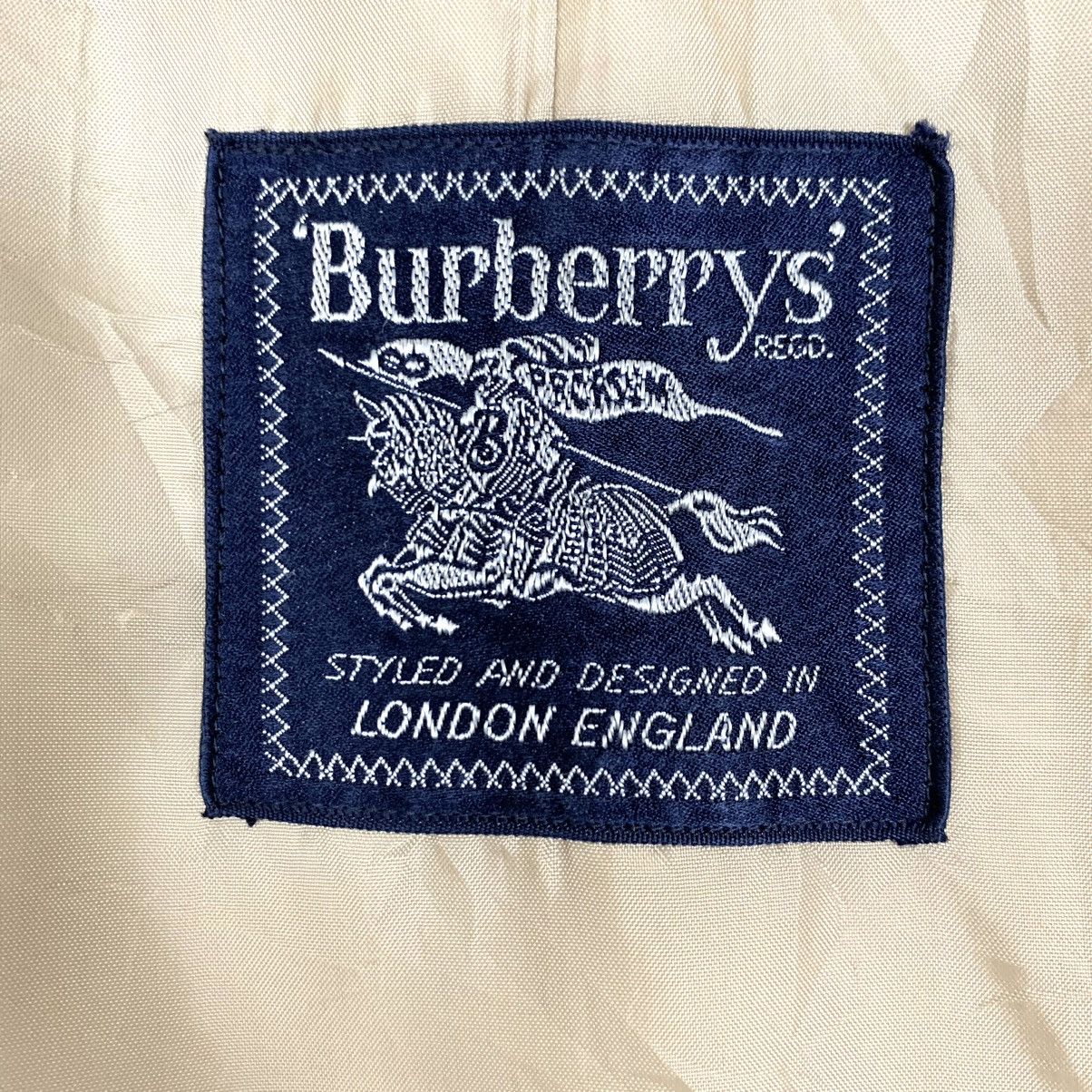 Burberry Vintage Burberry London England Blue Tags Trench Coats Size US S / EU 44-46 / 1 - 9 Thumbnail