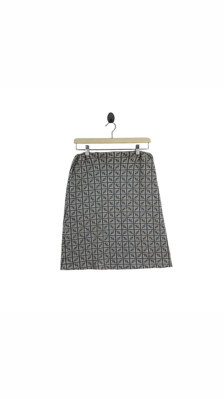 Fendi Vintage FENDI MARE Italy Brand Monogram Grey Skirt Size 30" / US 8 / IT 44 - 1 Thumbnail