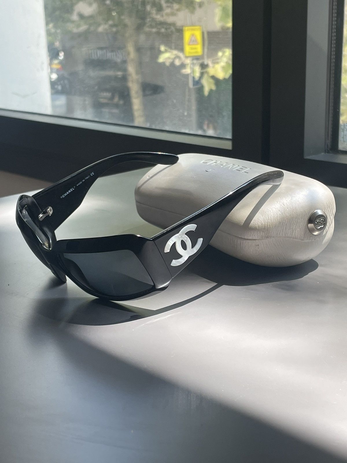 Chanel × Streetwear × Vintage CHANEL SUNGLASSES 5076-H LOGO