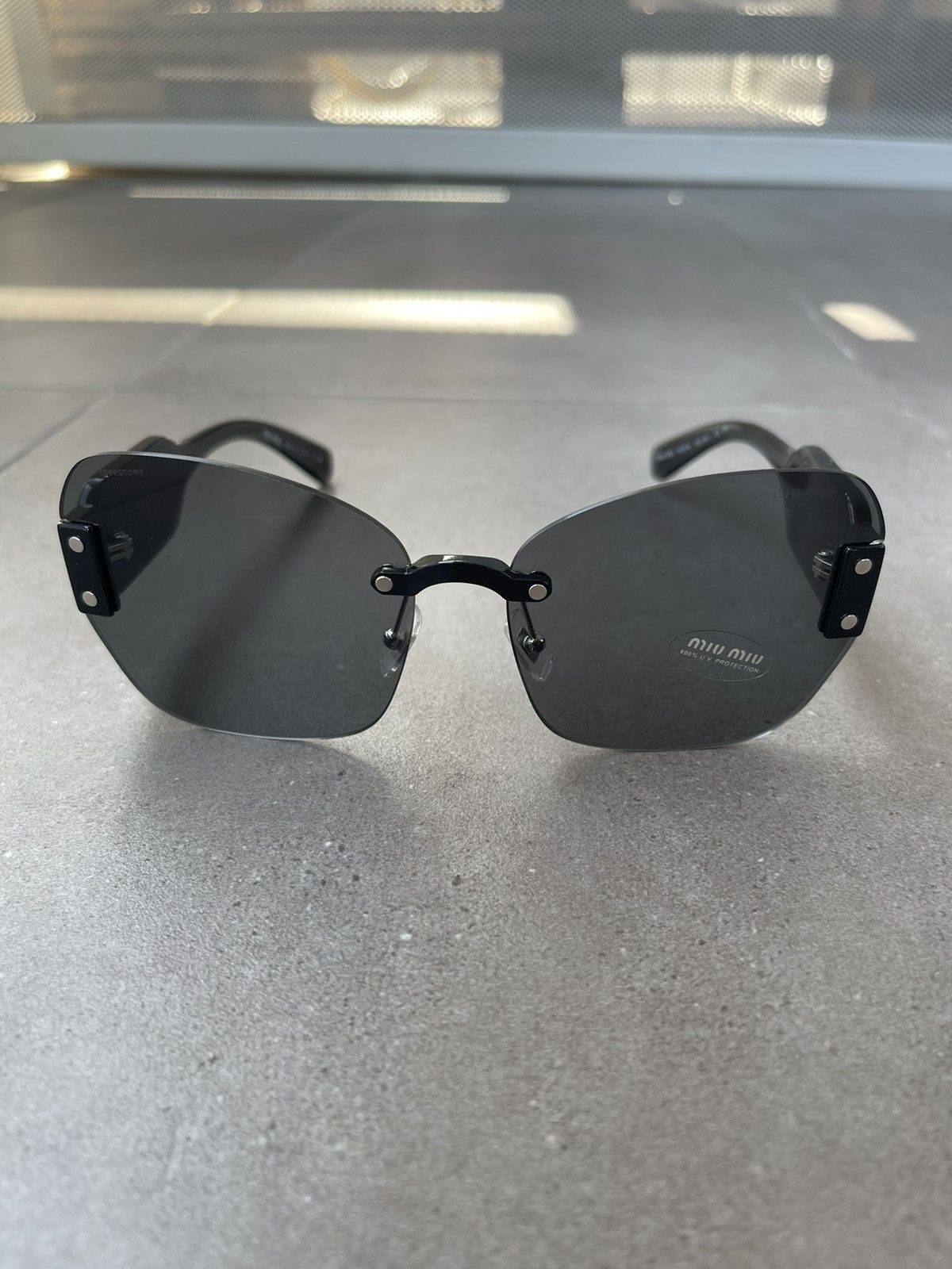 Prada !DS! Miu Miu SMU08S 1AB-9K1 Black White Sunglasses Size ONE SIZE - 3 Thumbnail