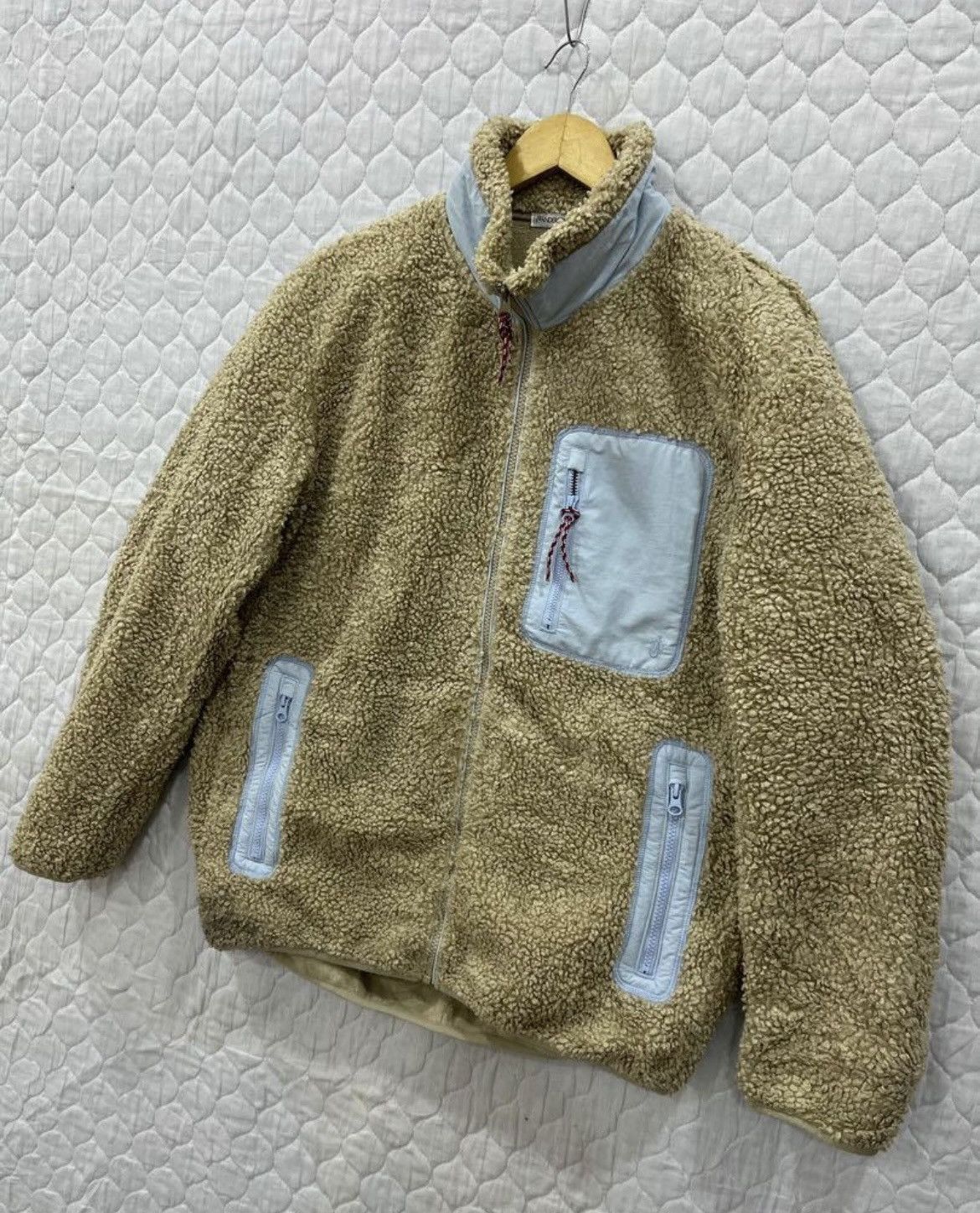 JW Anderson × Uniqlo (Q). JW ANDERSON X UNIQLO DEEP PILE JACKET Size US M / EU 48-50 / 2 - 2 Thumbnail