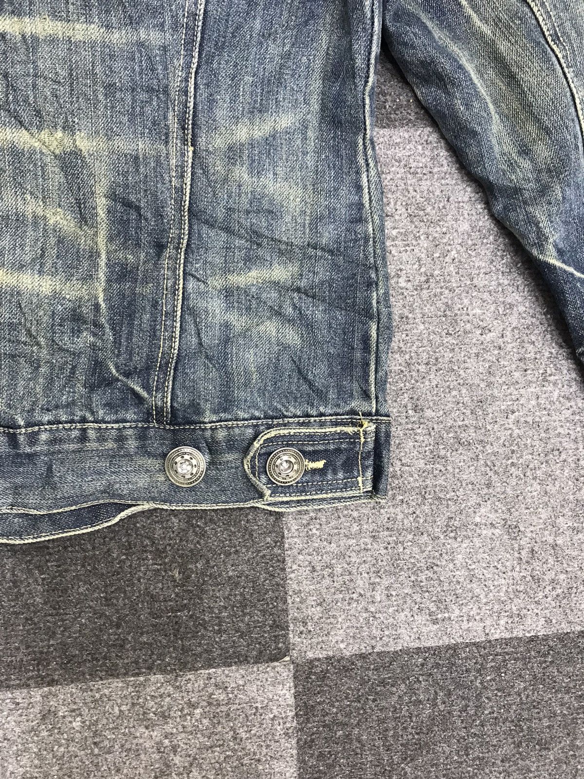 Japanese Brand POINT LOMA Japan Distressed Slim Fit Denim Jacket Size US S / EU 44-46 / 1 - 22 Thumbnail