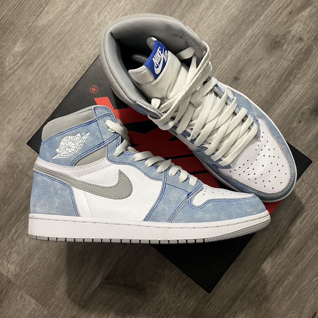 Jordan Brand × Nike Nike Air Jordan 1 Hyper royal Size US 9.5 / EU 42-43 - 1 Thumbnail