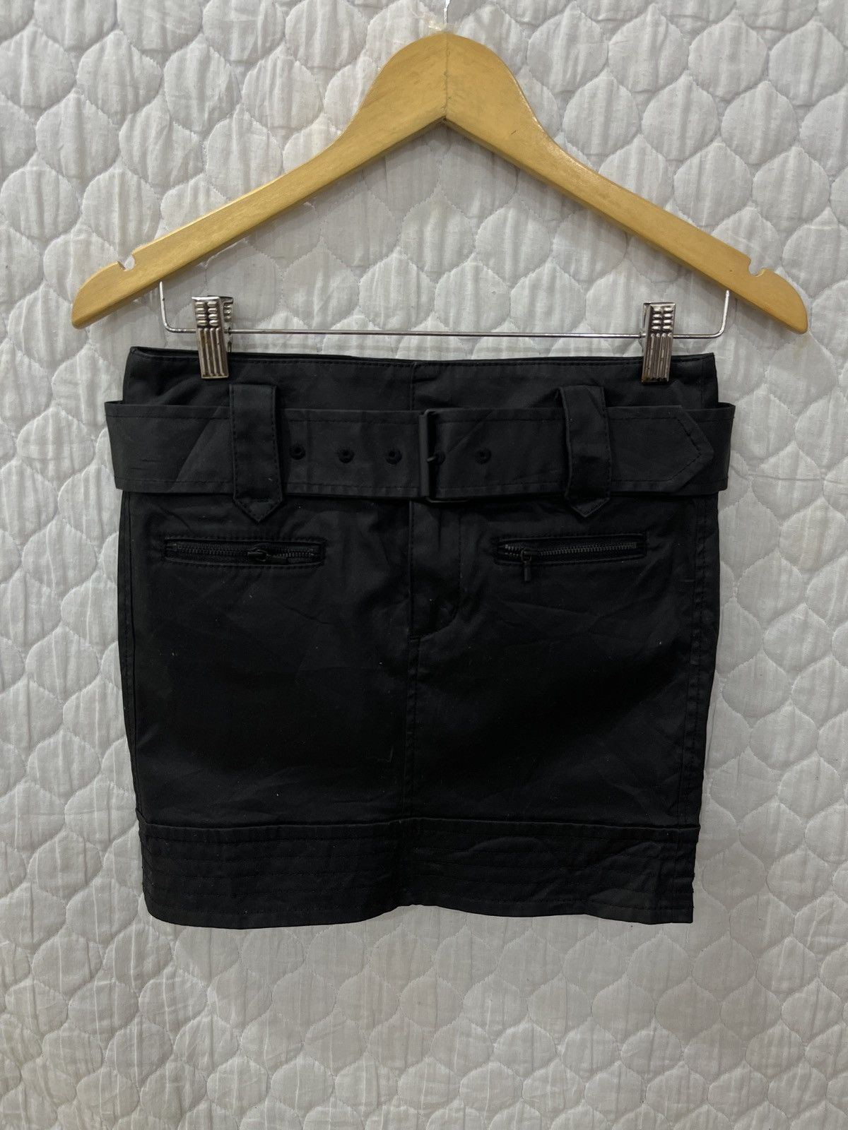 Uniqlo (Rrrr). UNIQLO COATED CLOTH BELT SKIRTS Size 29" - 1 Thumbnail