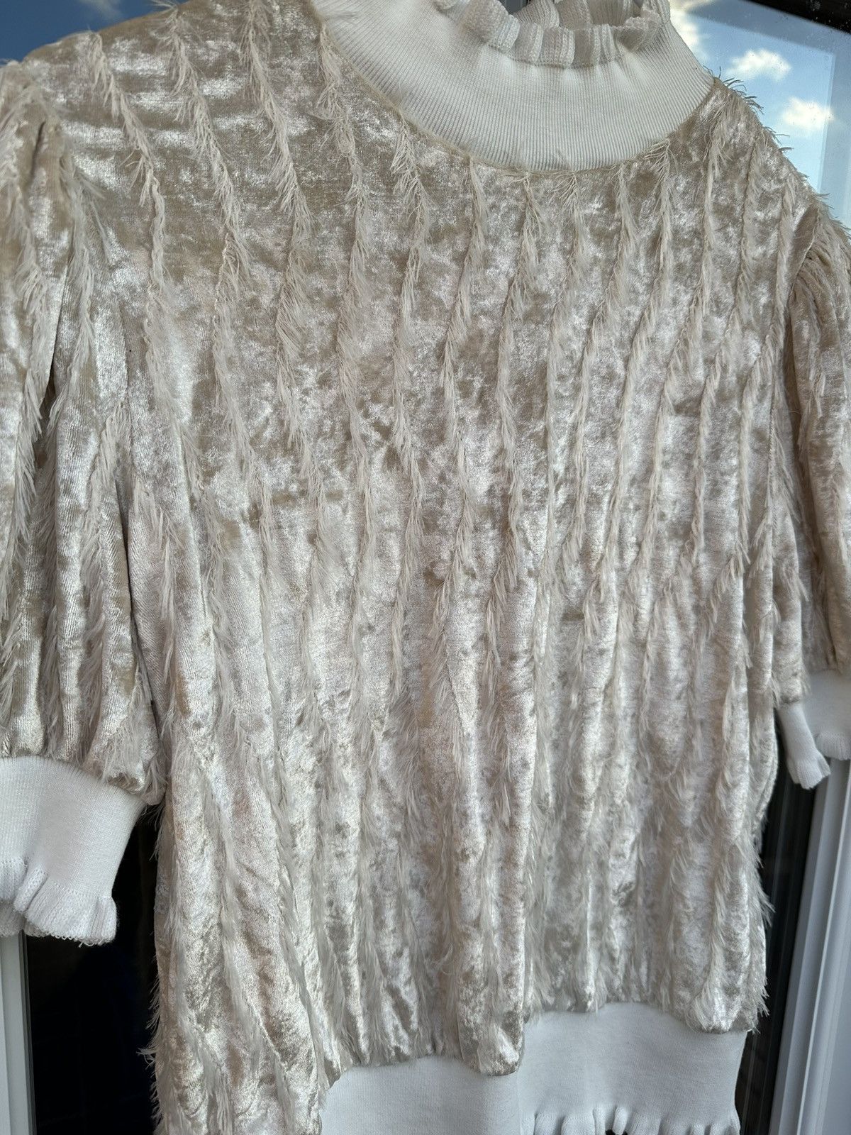 Japanese Brand × Miu Miu × Vintage Vintage Miu Miu Gorgeous Feather shining knit shirt blouse Size M / US 6-8 / IT 42-44 - 3 Thumbnail