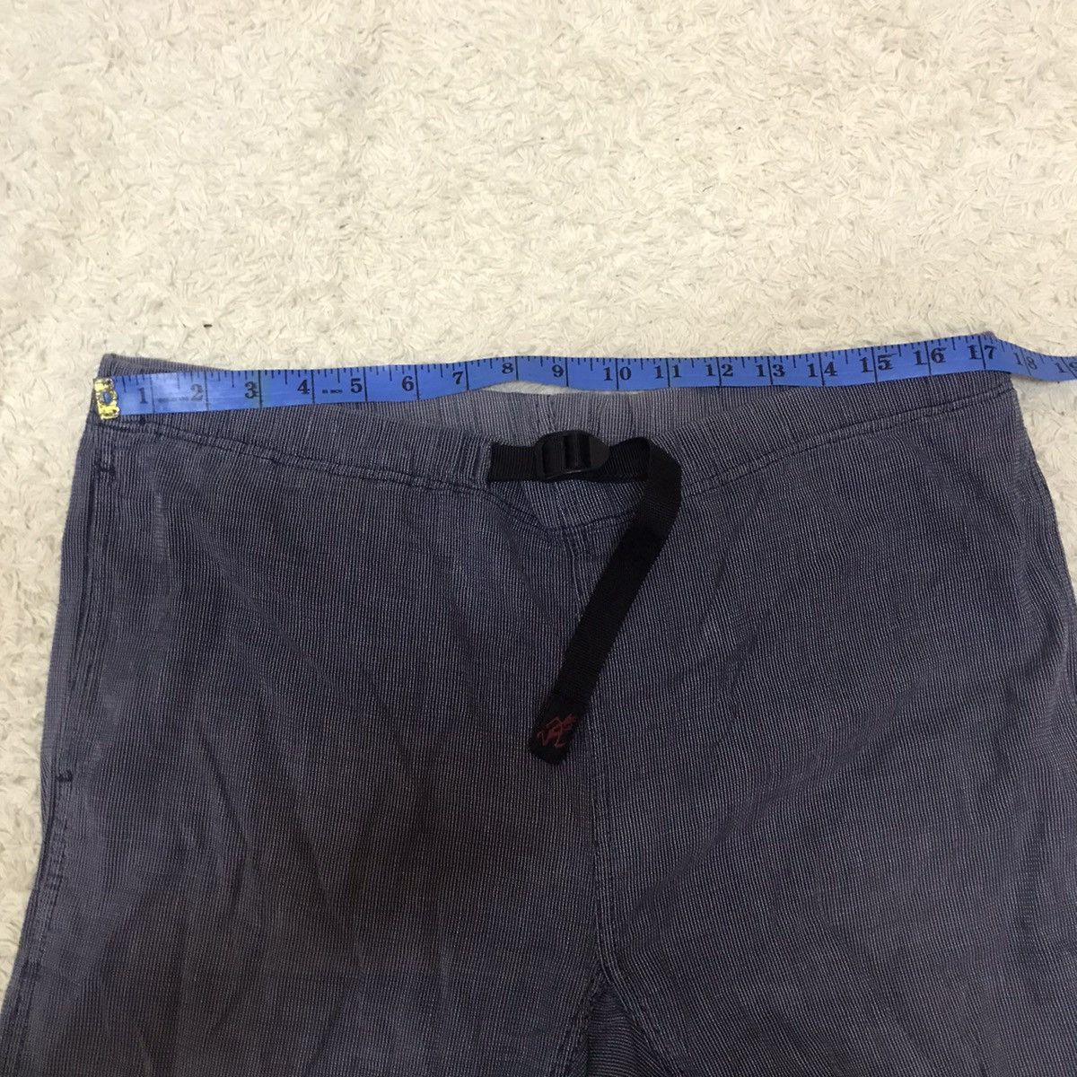 ‼️VINTAGE GRAMICCI SHORT PANT SIZE LG SUN FADED‼️