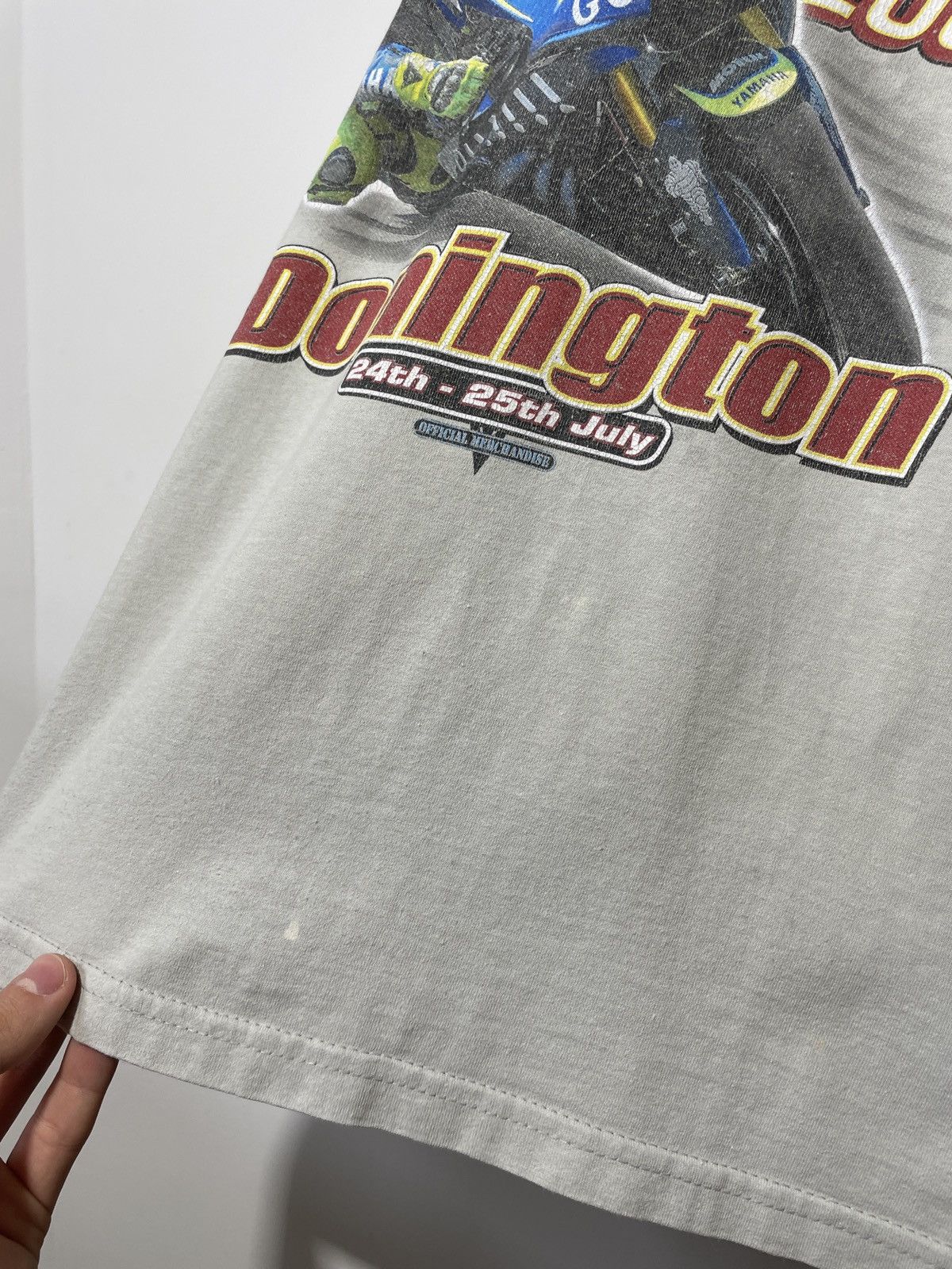 Vintage Vintage British Grand Prix 2004 Racing T-shirt Size US XL / EU 56 / 4 - 12 Thumbnail