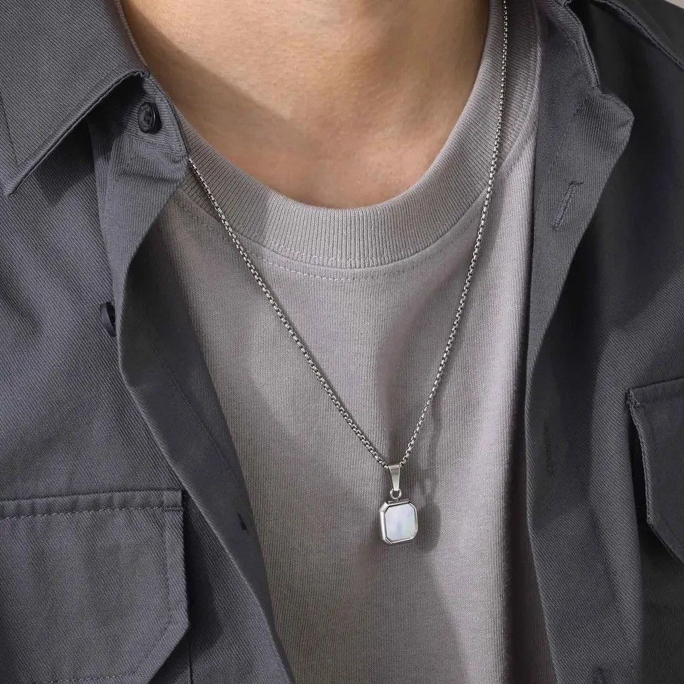Jewelry Creative Hollow Smile Face Necklace Size ONE SIZE - 2 Thumbnail