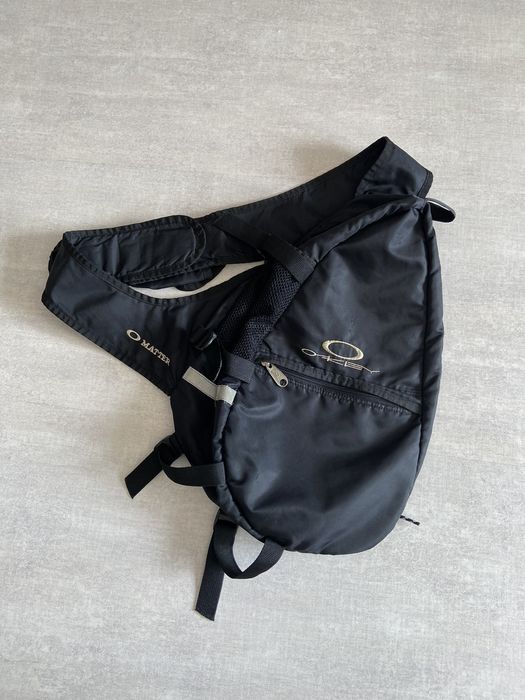 Vintage RARE Vintage OAKLEY Sandbag Sling Body Bag 2000's | Grailed